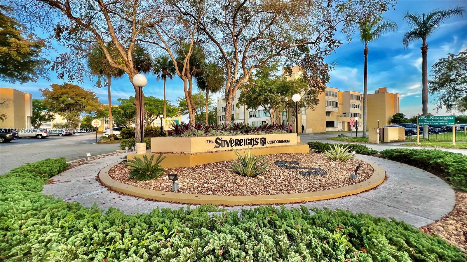 6901 SW 147th Ave 2E, Miami, Florida 33193, 3 Bedrooms Bedrooms, ,2 BathroomsBathrooms,Residential,For Sale,6901 SW 147th Ave 2E,A11547309