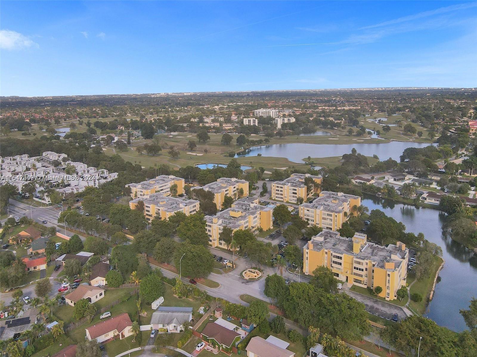 6901 SW 147th Ave 2E, Miami, Florida 33193, 3 Bedrooms Bedrooms, ,2 BathroomsBathrooms,Residential,For Sale,6901 SW 147th Ave 2E,A11547309