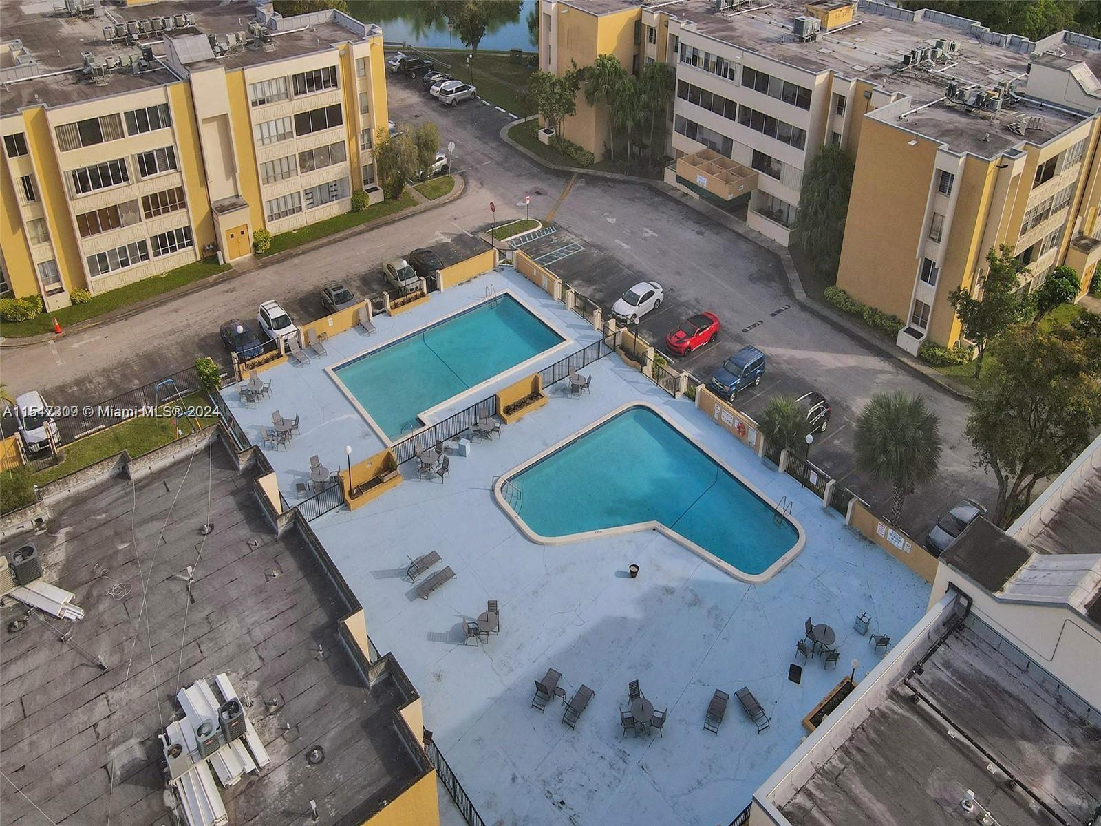 6901 SW 147th Ave 2E, Miami, Florida 33193, 3 Bedrooms Bedrooms, ,2 BathroomsBathrooms,Residential,For Sale,6901 SW 147th Ave 2E,A11547309