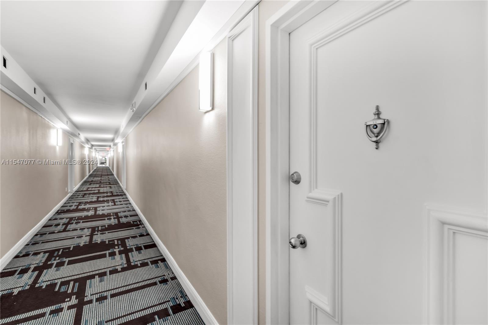 5600 Collins Ave 4S, Miami Beach, Florida 33140, 2 Bedrooms Bedrooms, ,2 BathroomsBathrooms,Residential,For Sale,5600 Collins Ave 4S,A11547077