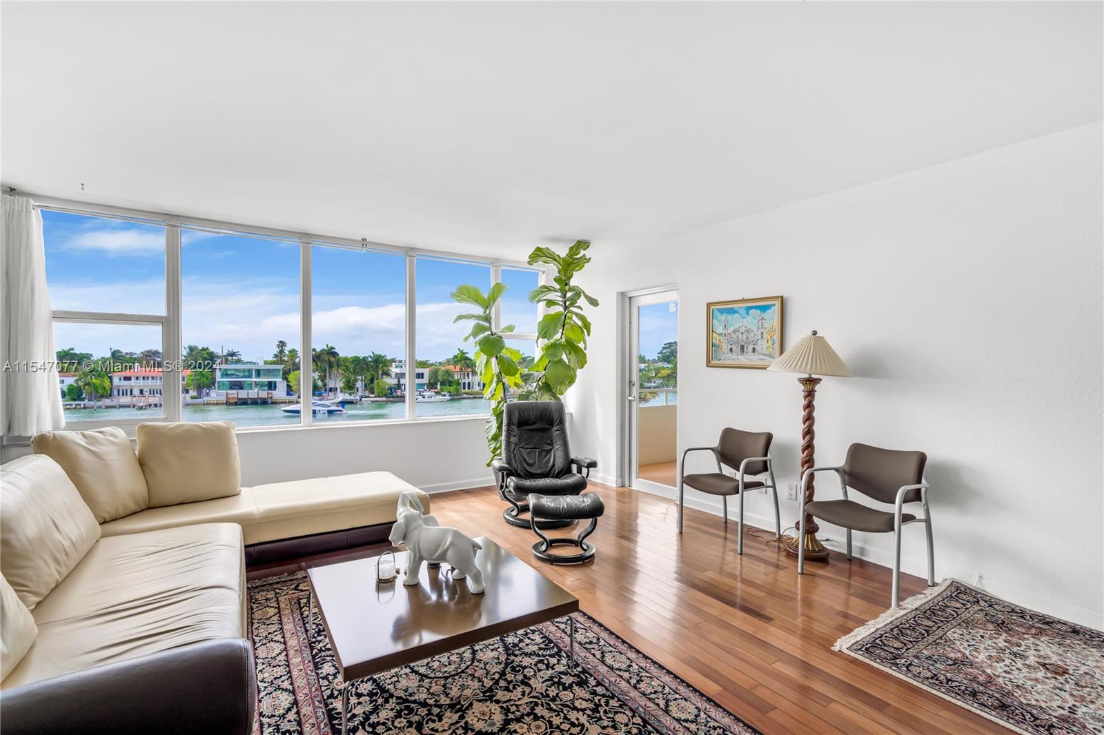 5600 Collins Ave 4S, Miami Beach, Florida 33140, 2 Bedrooms Bedrooms, ,2 BathroomsBathrooms,Residential,For Sale,5600 Collins Ave 4S,A11547077