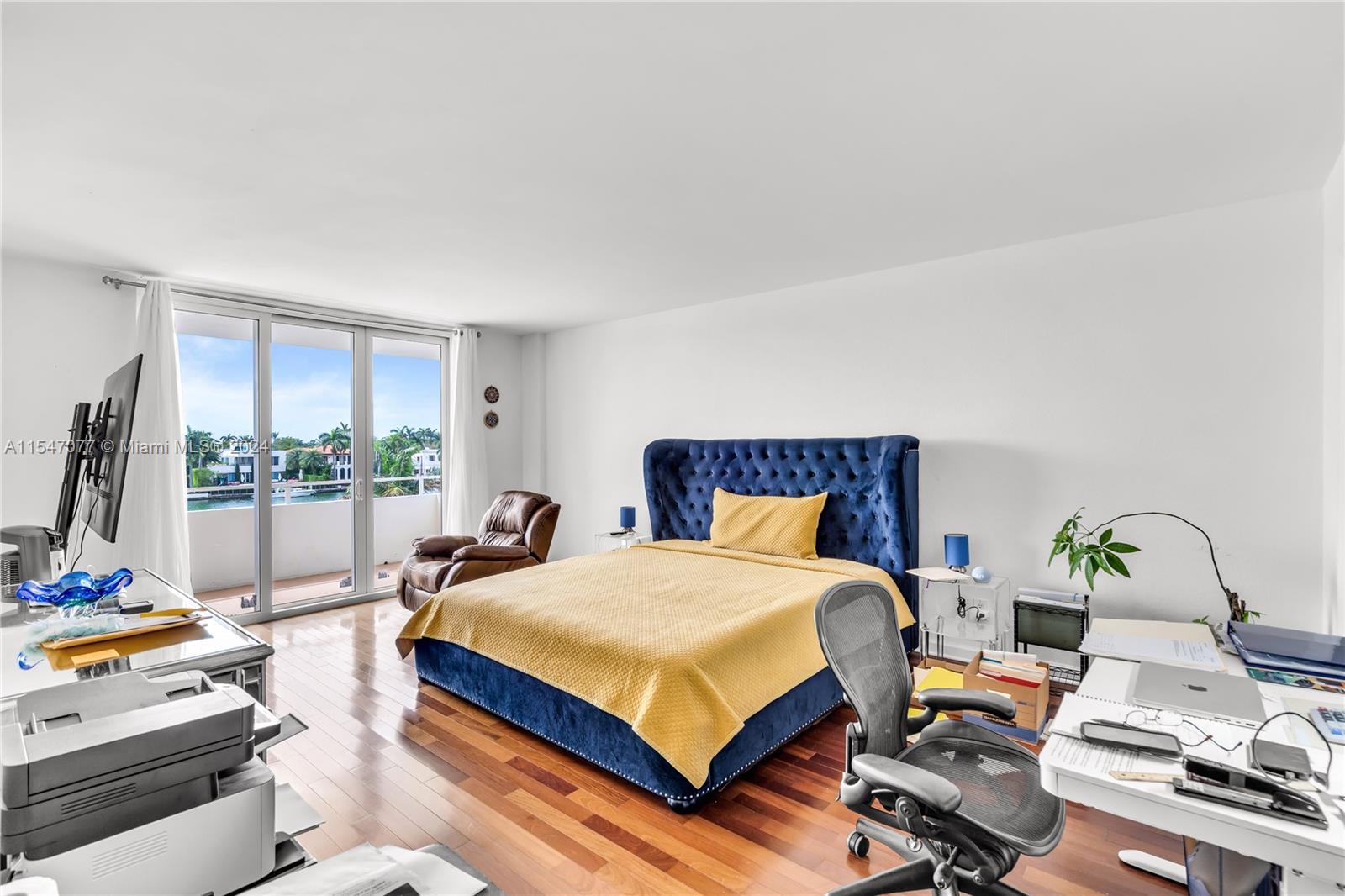 5600 Collins Ave 4S, Miami Beach, Florida 33140, 2 Bedrooms Bedrooms, ,2 BathroomsBathrooms,Residential,For Sale,5600 Collins Ave 4S,A11547077