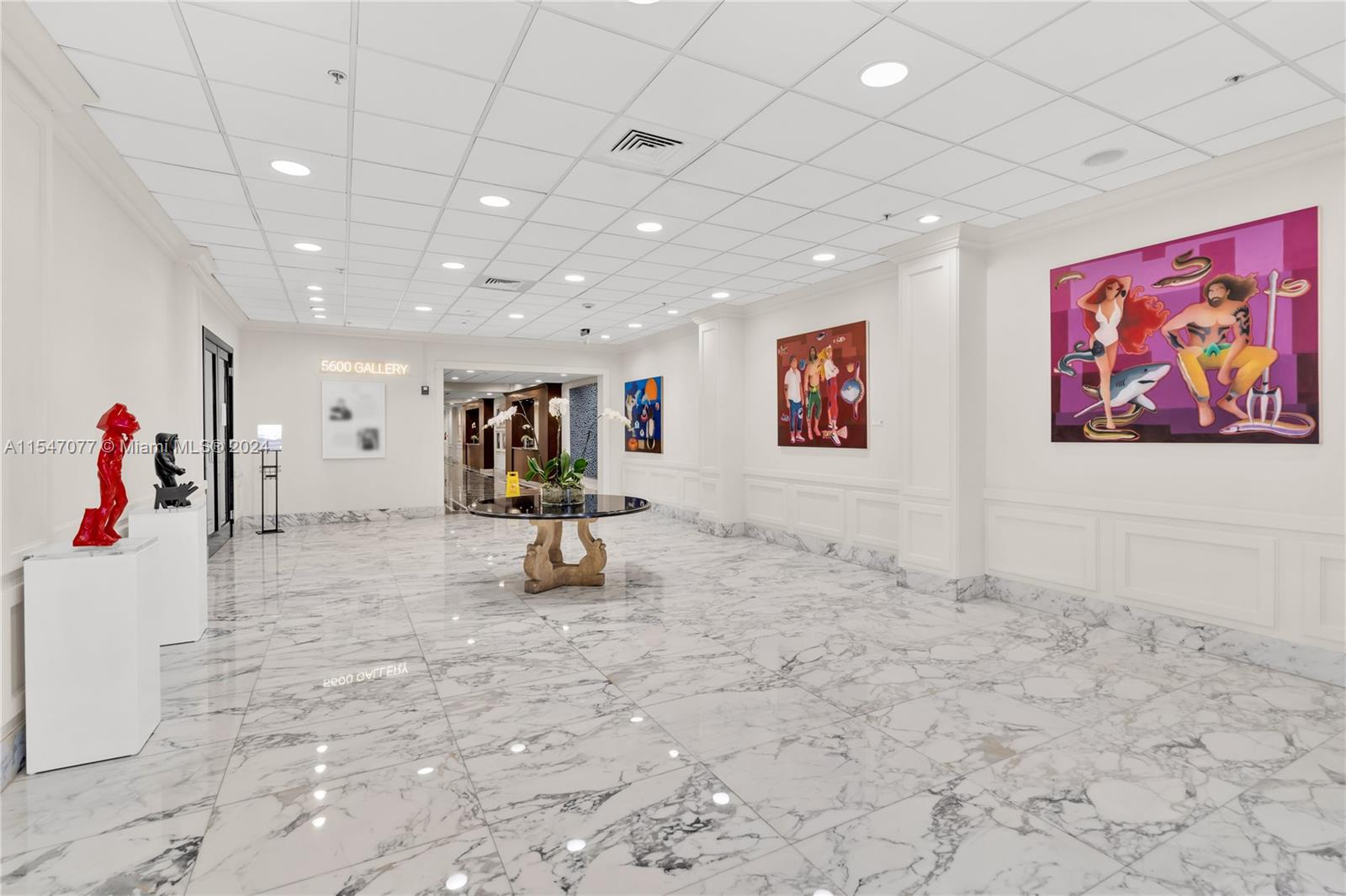 5600 Collins Ave 4S, Miami Beach, Florida 33140, 2 Bedrooms Bedrooms, ,2 BathroomsBathrooms,Residential,For Sale,5600 Collins Ave 4S,A11547077