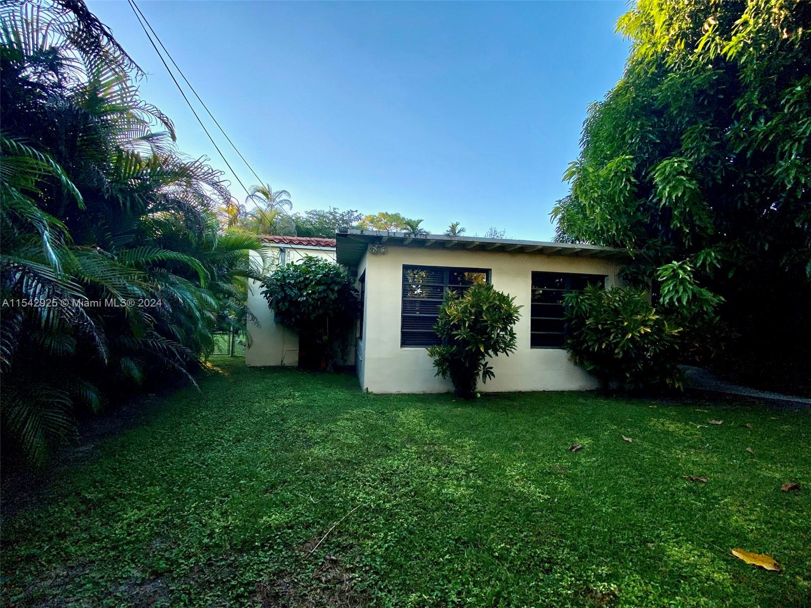 833 Lorca St, Coral Gables, Florida 33134, 3 Bedrooms Bedrooms, ,2 BathroomsBathrooms,Residentiallease,For Rent,833 Lorca St,A11542925