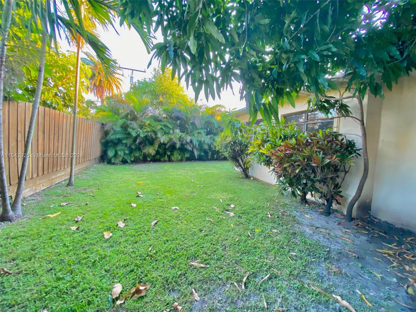 833 Lorca St, Coral Gables, Florida 33134, 3 Bedrooms Bedrooms, ,2 BathroomsBathrooms,Residentiallease,For Rent,833 Lorca St,A11542925