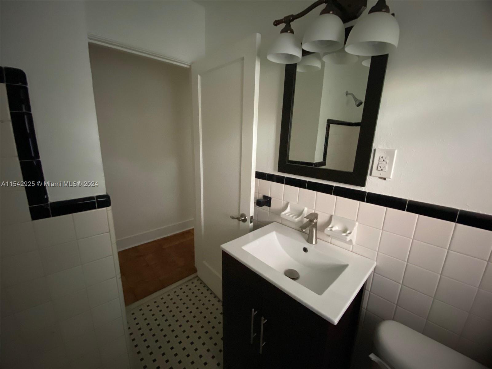 833 Lorca St, Coral Gables, Florida 33134, 3 Bedrooms Bedrooms, ,2 BathroomsBathrooms,Residentiallease,For Rent,833 Lorca St,A11542925