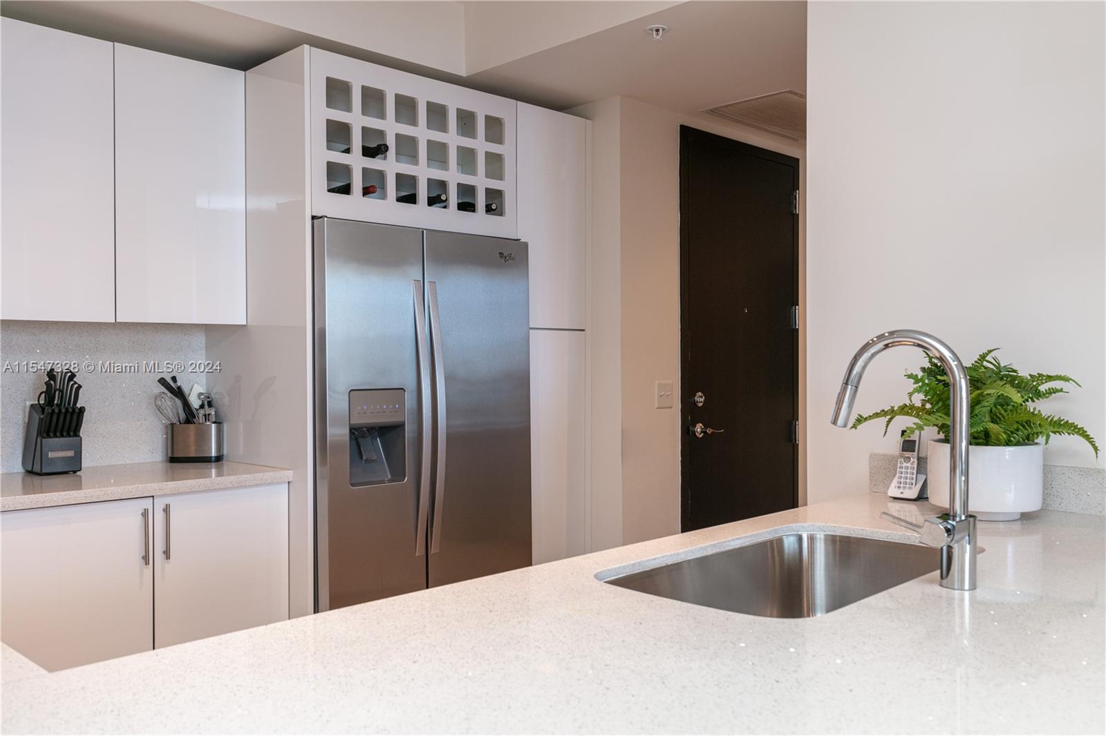 999 SW 1st Ave 2317, Miami, Florida 33131, 3 Bedrooms Bedrooms, ,2 BathroomsBathrooms,Residential,For Sale,999 SW 1st Ave 2317,A11547328
