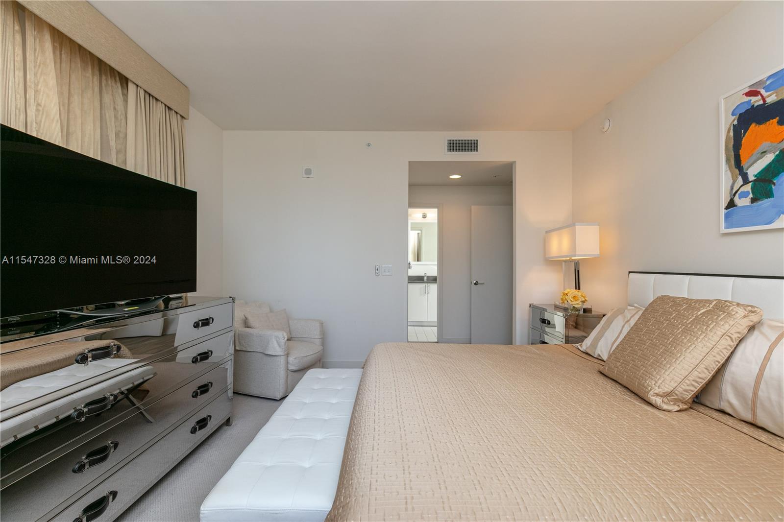 999 SW 1st Ave 2317, Miami, Florida 33131, 3 Bedrooms Bedrooms, ,2 BathroomsBathrooms,Residential,For Sale,999 SW 1st Ave 2317,A11547328