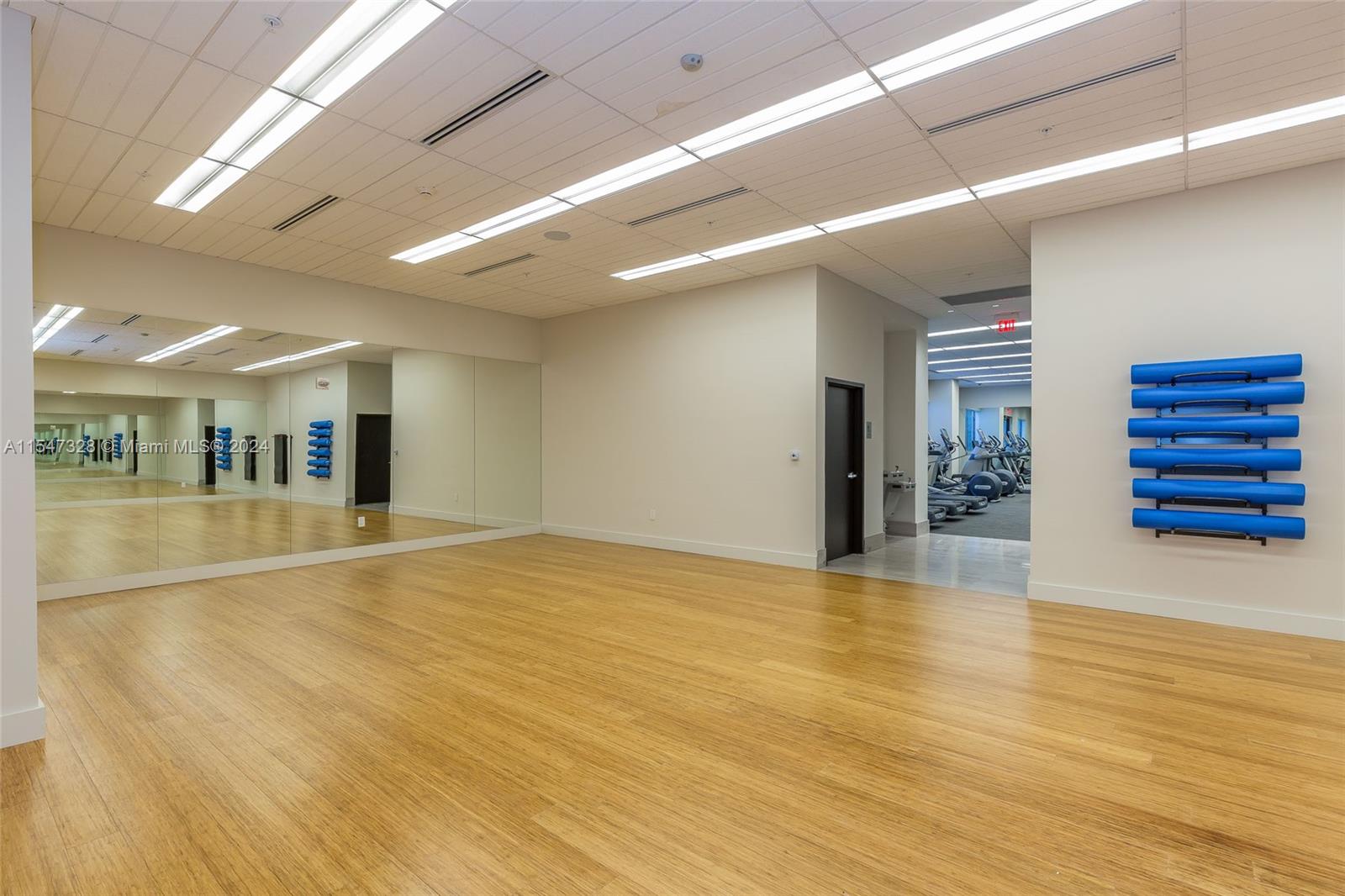 999 SW 1st Ave 2317, Miami, Florida 33131, 3 Bedrooms Bedrooms, ,2 BathroomsBathrooms,Residential,For Sale,999 SW 1st Ave 2317,A11547328
