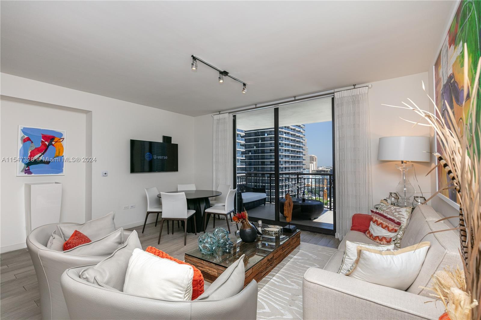999 SW 1st Ave 2317, Miami, Florida 33131, 3 Bedrooms Bedrooms, ,2 BathroomsBathrooms,Residential,For Sale,999 SW 1st Ave 2317,A11547328