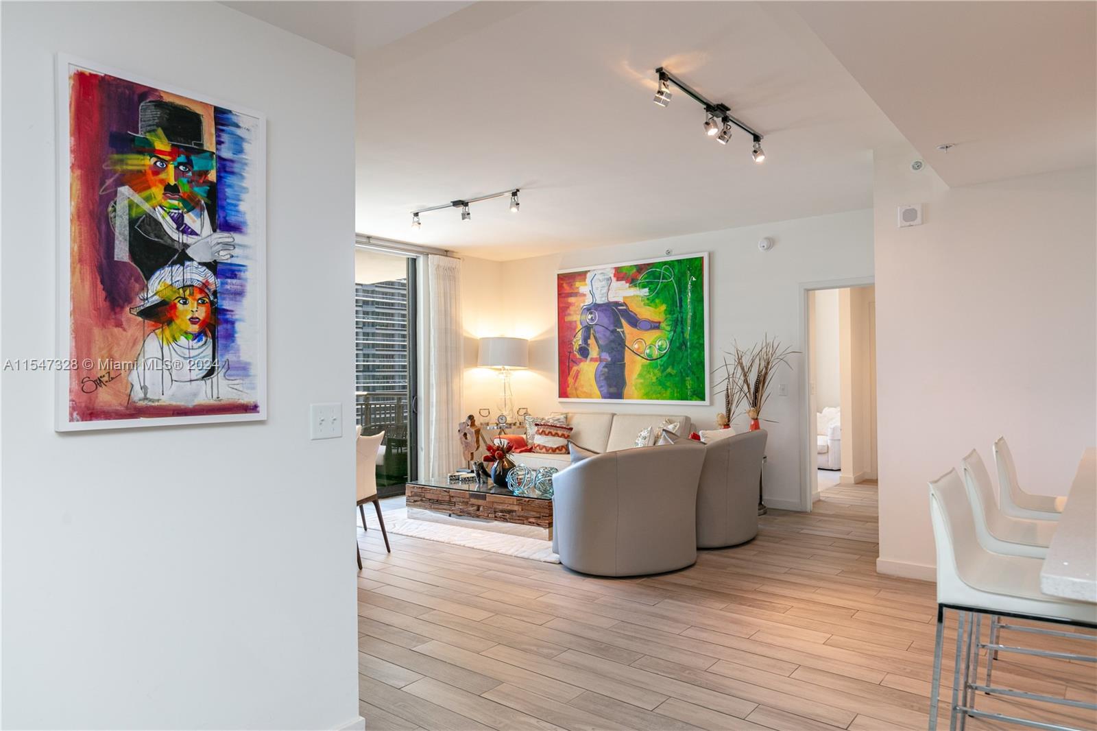 999 SW 1st Ave 2317, Miami, Florida 33131, 3 Bedrooms Bedrooms, ,2 BathroomsBathrooms,Residential,For Sale,999 SW 1st Ave 2317,A11547328