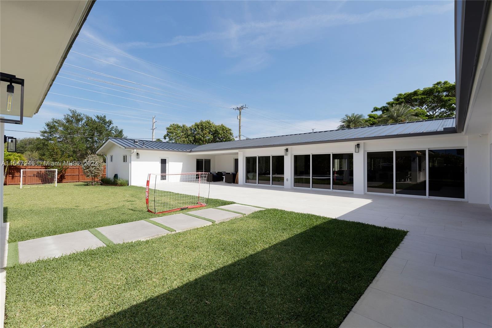 7505 SW 141st St, Palmetto Bay, Florida 33158, 5 Bedrooms Bedrooms, ,3 BathroomsBathrooms,Residential,For Sale,7505 SW 141st St,A11547246