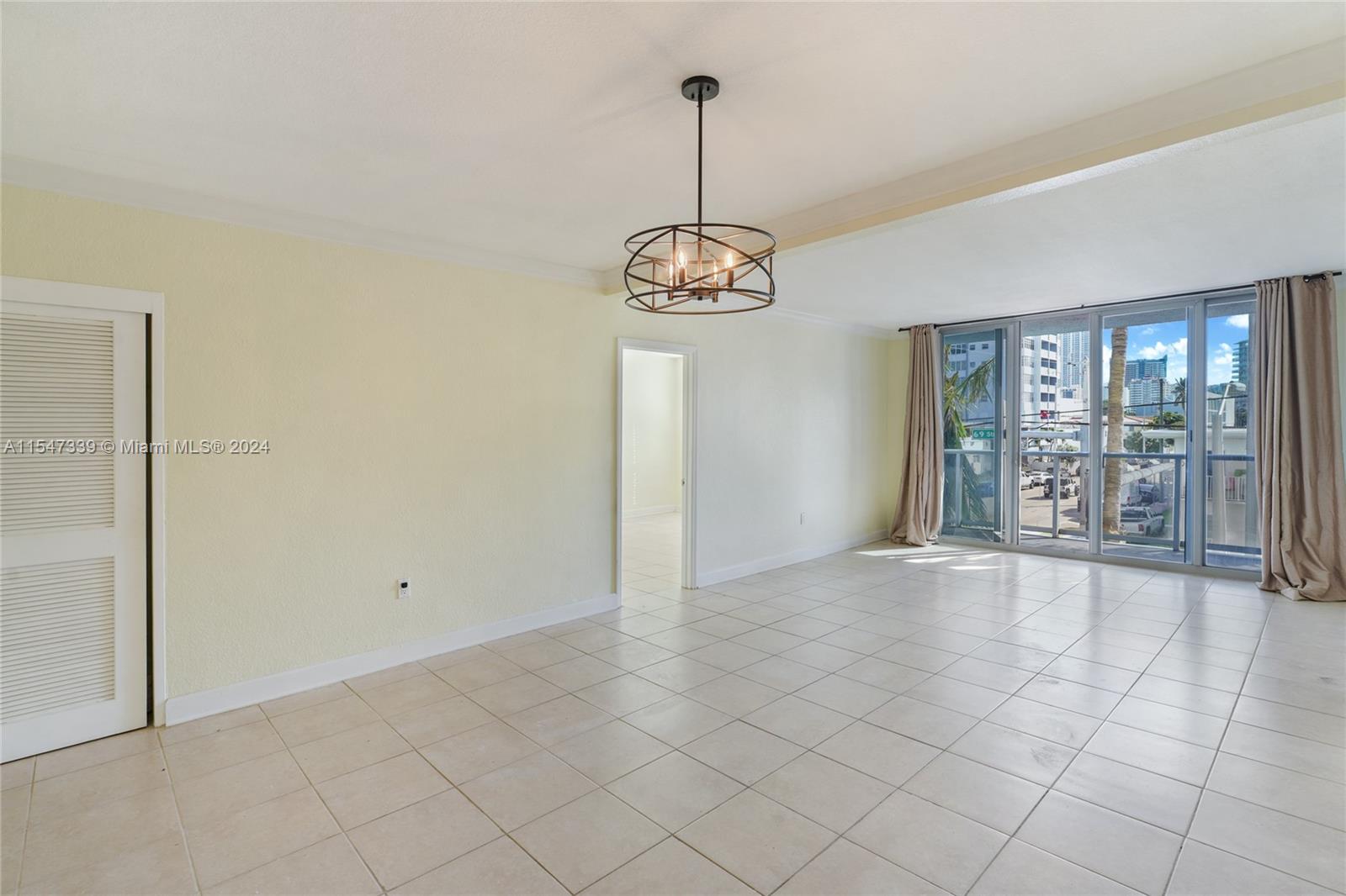 401 69th St 200, Miami Beach, Florida 33141, 2 Bedrooms Bedrooms, ,2 BathroomsBathrooms,Residential,For Sale,401 69th St 200,A11547339