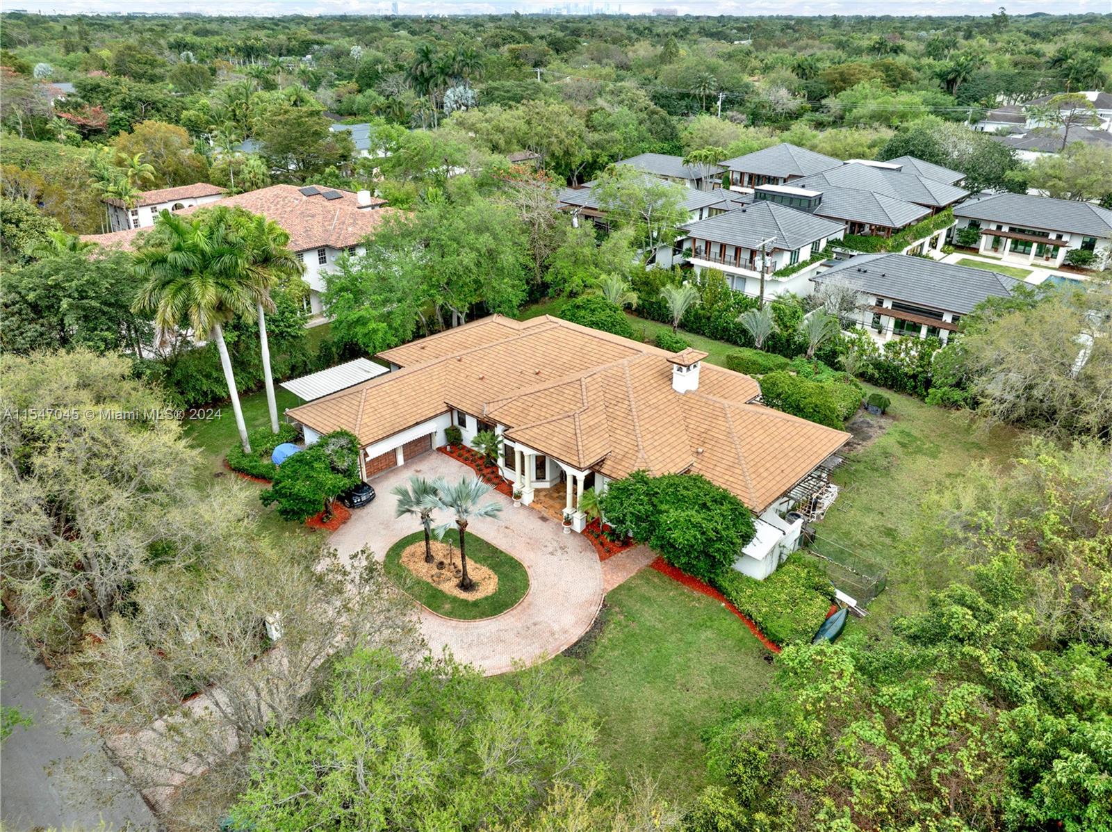 10651 67th Ct, Pinecrest, FL, 33156 United States, 5 Bedrooms Bedrooms, ,4 BathroomsBathrooms,Residential,For Sale,67th Ct,A11547045