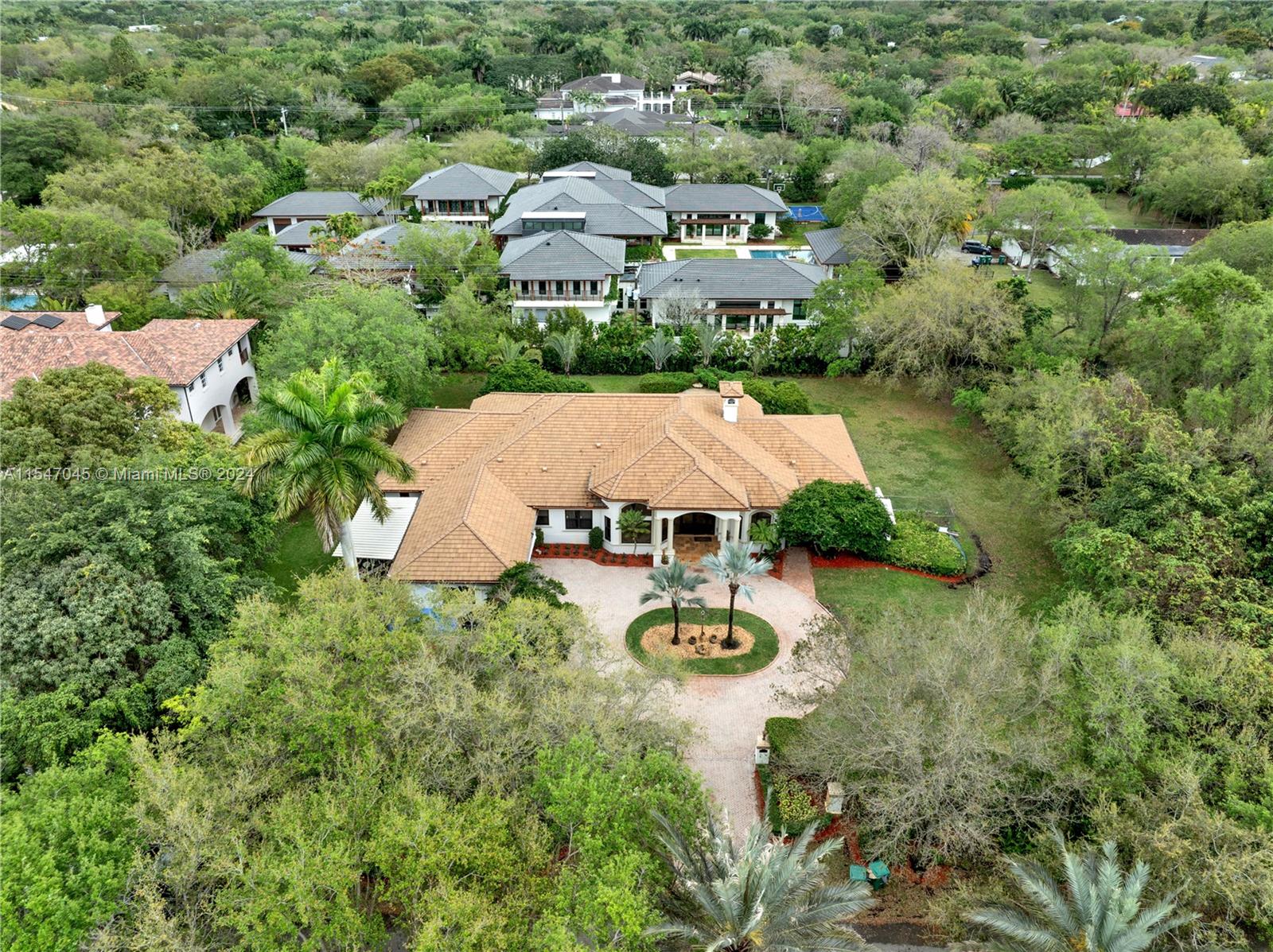 10651 67th Ct, Pinecrest, FL, 33156 United States, 5 Bedrooms Bedrooms, ,4 BathroomsBathrooms,Residential,For Sale,67th Ct,A11547045