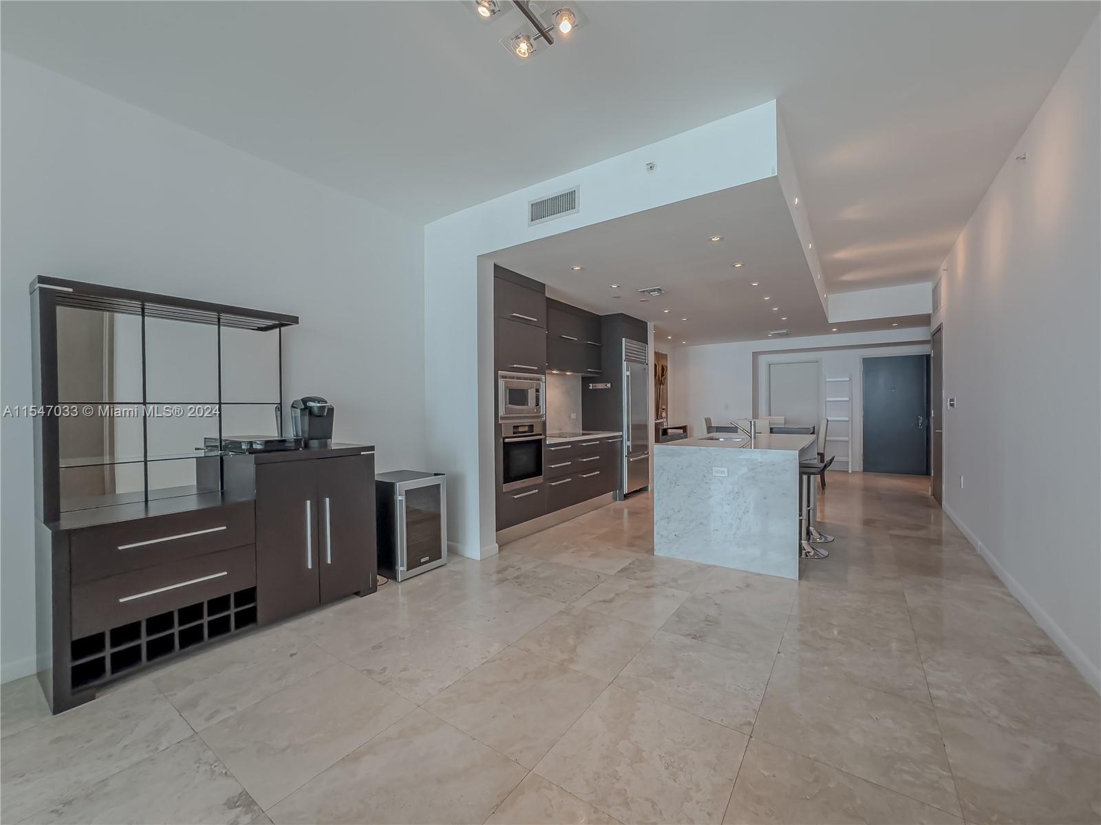 900 Biscayne Blvd 5108, Miami, Florida 33132, 2 Bedrooms Bedrooms, 6 Rooms Rooms,3 BathroomsBathrooms,Residential,For Sale,900 Biscayne Blvd 5108,A11547033
