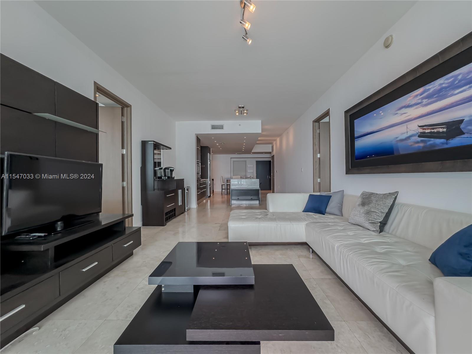 900 Biscayne Blvd 5108, Miami, Florida 33132, 2 Bedrooms Bedrooms, 6 Rooms Rooms,3 BathroomsBathrooms,Residential,For Sale,900 Biscayne Blvd 5108,A11547033