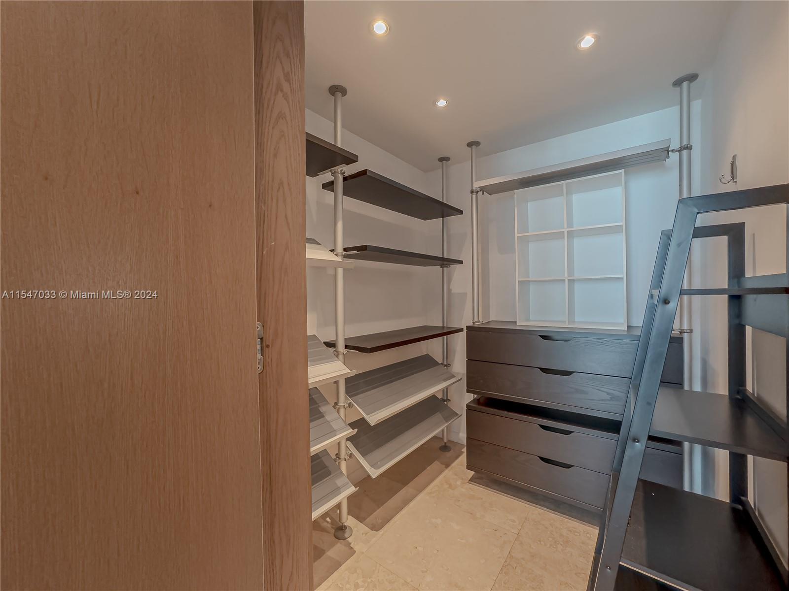 900 Biscayne Blvd 5108, Miami, Florida 33132, 2 Bedrooms Bedrooms, 6 Rooms Rooms,3 BathroomsBathrooms,Residential,For Sale,900 Biscayne Blvd 5108,A11547033