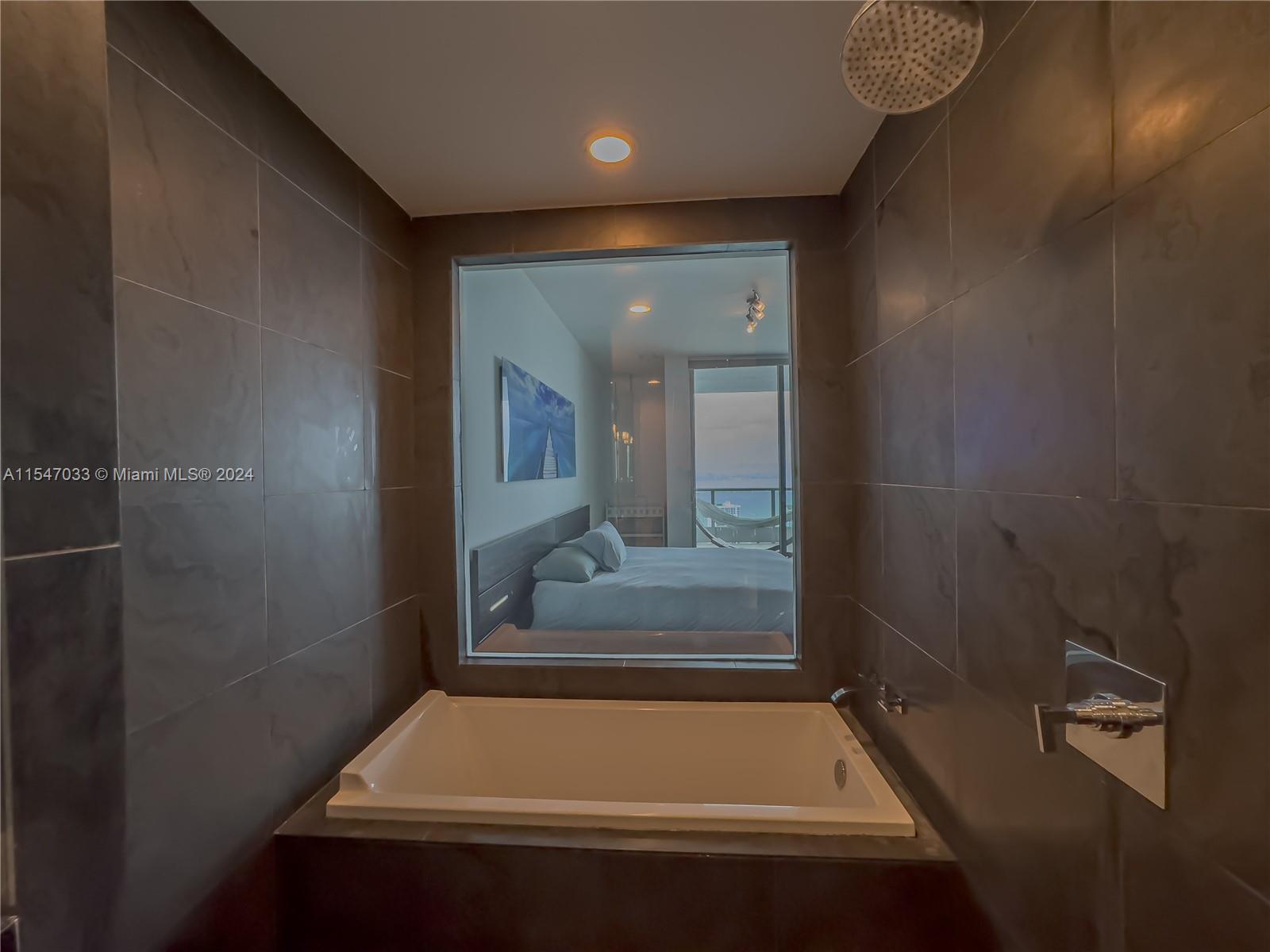 900 Biscayne Blvd 5108, Miami, Florida 33132, 2 Bedrooms Bedrooms, 6 Rooms Rooms,3 BathroomsBathrooms,Residential,For Sale,900 Biscayne Blvd 5108,A11547033