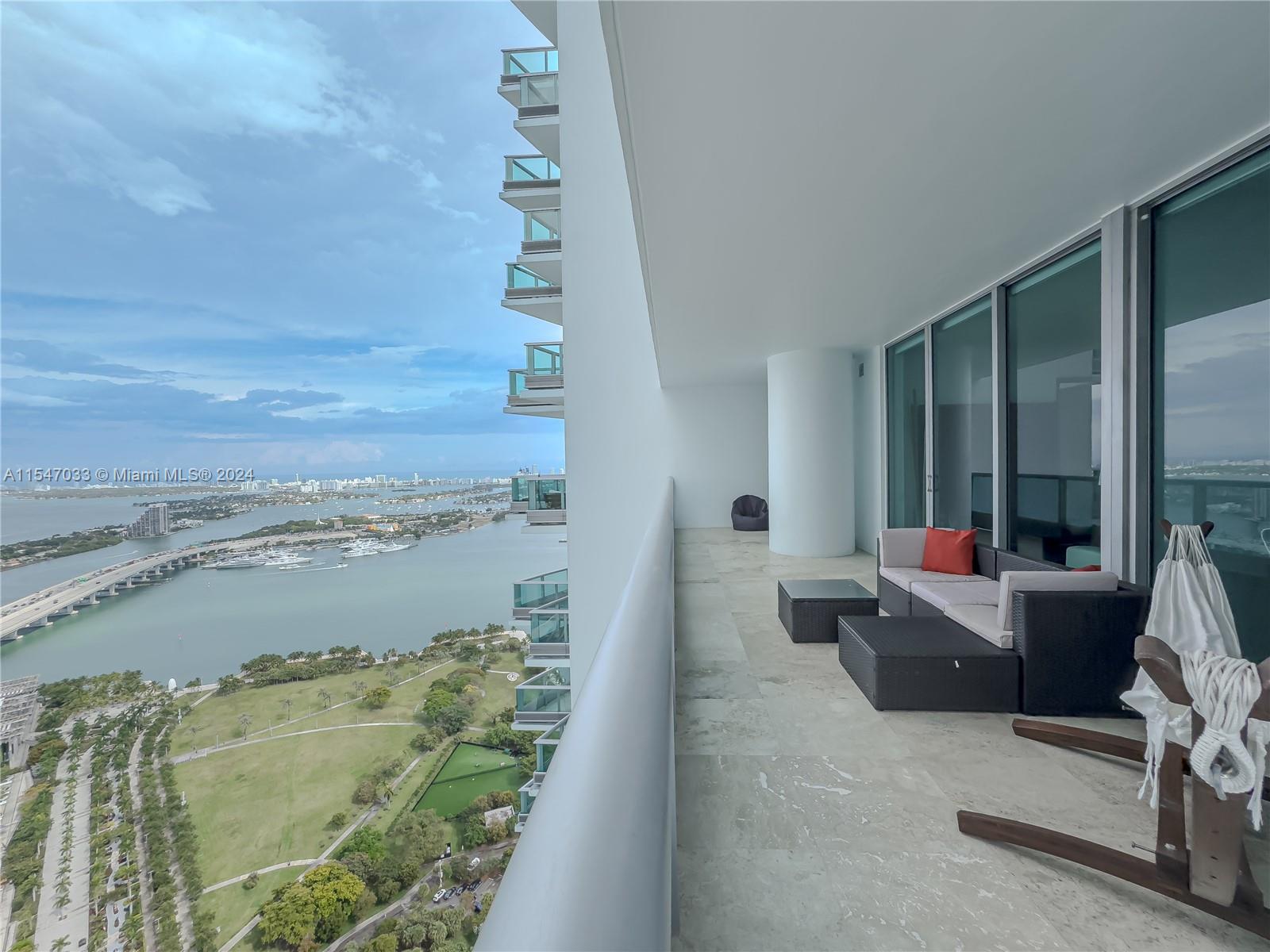 900 Biscayne Blvd 5108, Miami, Florida 33132, 2 Bedrooms Bedrooms, 6 Rooms Rooms,3 BathroomsBathrooms,Residential,For Sale,900 Biscayne Blvd 5108,A11547033