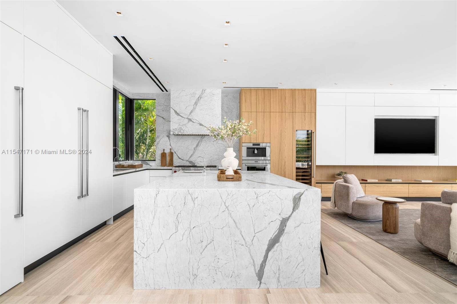 1800 Daytonia Rd, Miami Beach, Florida 33141, 7 Bedrooms Bedrooms, ,7 BathroomsBathrooms,Residential,For Sale,1800 Daytonia Rd,A11547171