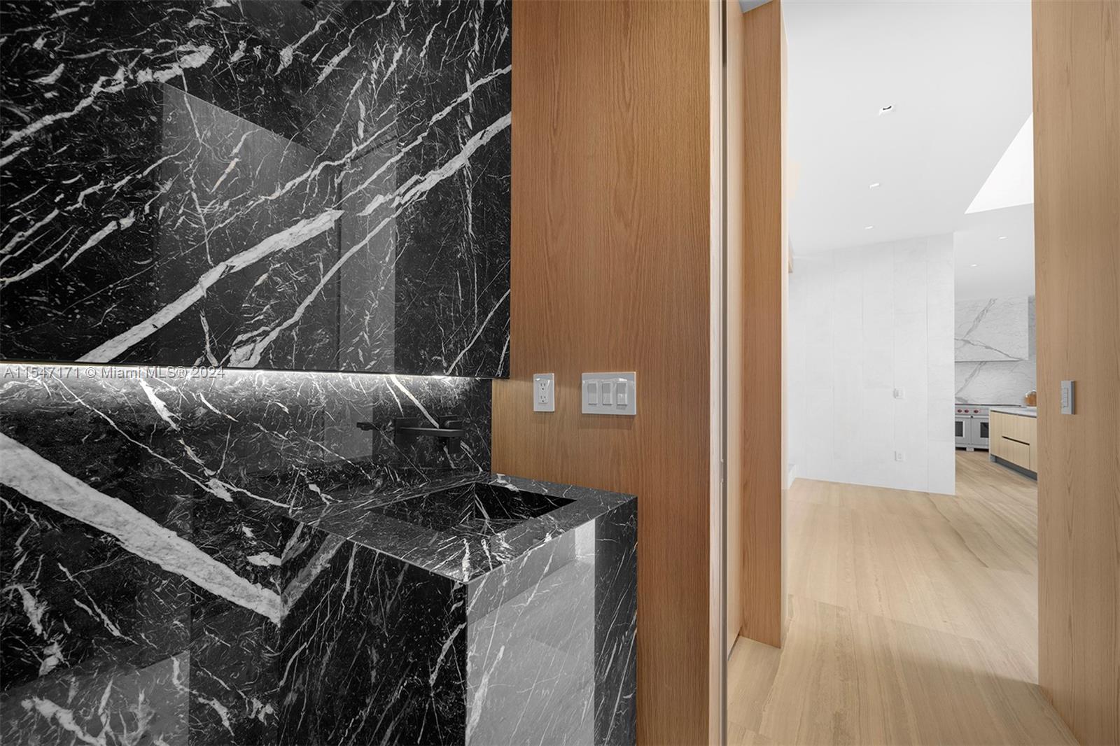 1800 Daytonia Rd, Miami Beach, Florida 33141, 7 Bedrooms Bedrooms, ,7 BathroomsBathrooms,Residential,For Sale,1800 Daytonia Rd,A11547171