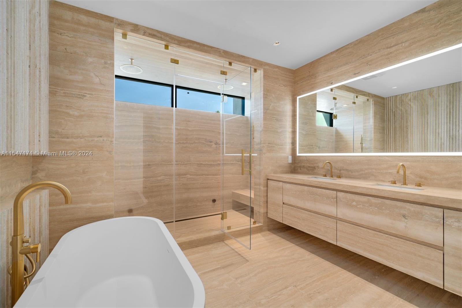 1800 Daytonia Rd, Miami Beach, Florida 33141, 7 Bedrooms Bedrooms, ,7 BathroomsBathrooms,Residential,For Sale,1800 Daytonia Rd,A11547171