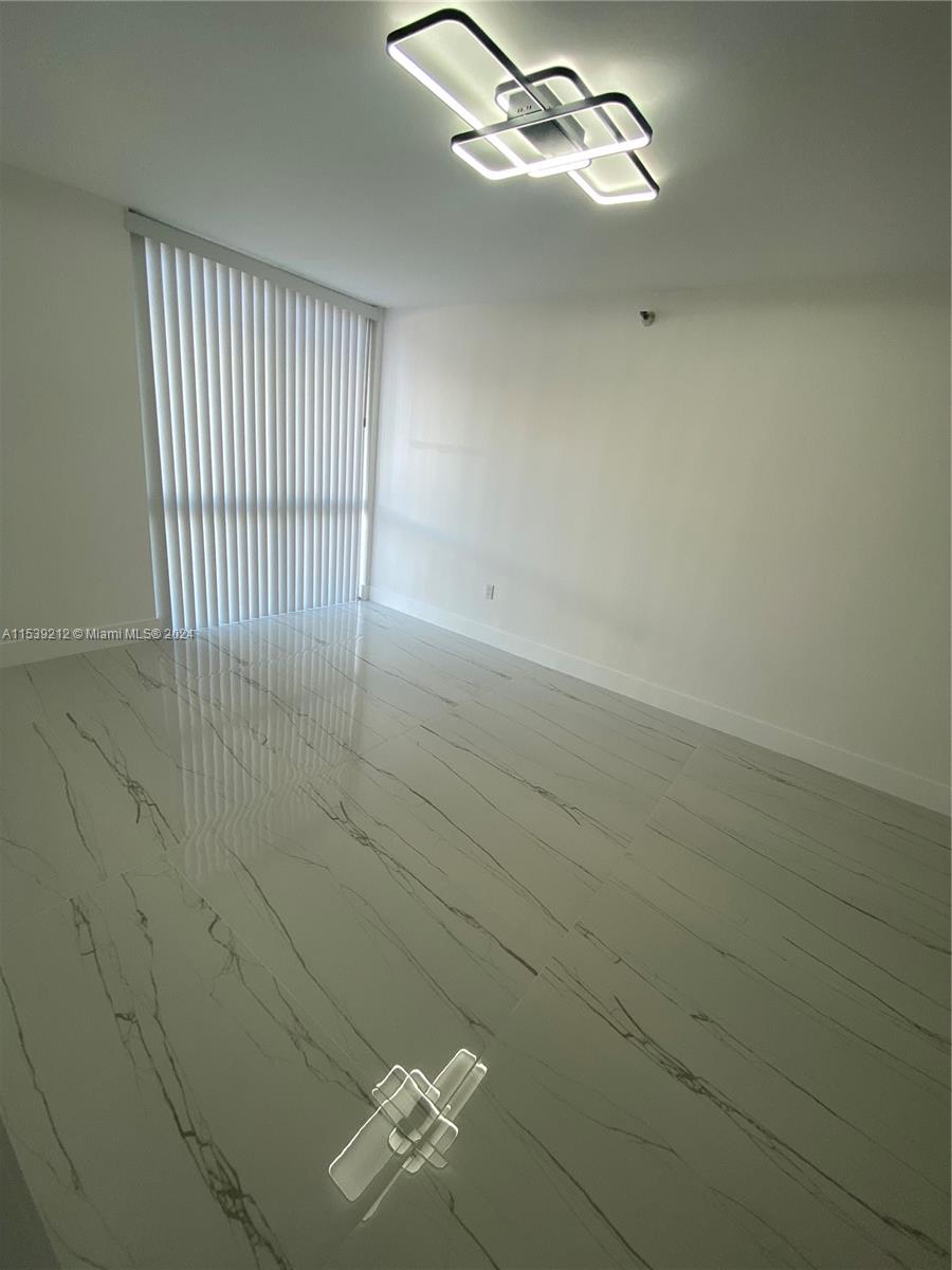 7832 Collins Ave 201, Miami Beach, Florida 33141, 2 Bedrooms Bedrooms, ,2 BathroomsBathrooms,Residentiallease,For Rent,7832 Collins Ave 201,A11539212