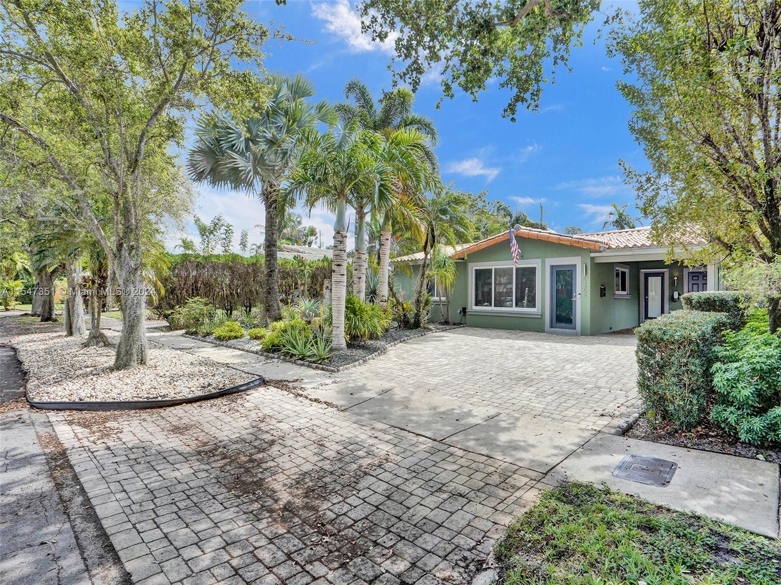 1806 20th St, Fort Lauderdale, FL, 33305 United States, 2 Bedrooms Bedrooms, ,2 BathroomsBathrooms,Residential,For Sale,20th St,A11547351