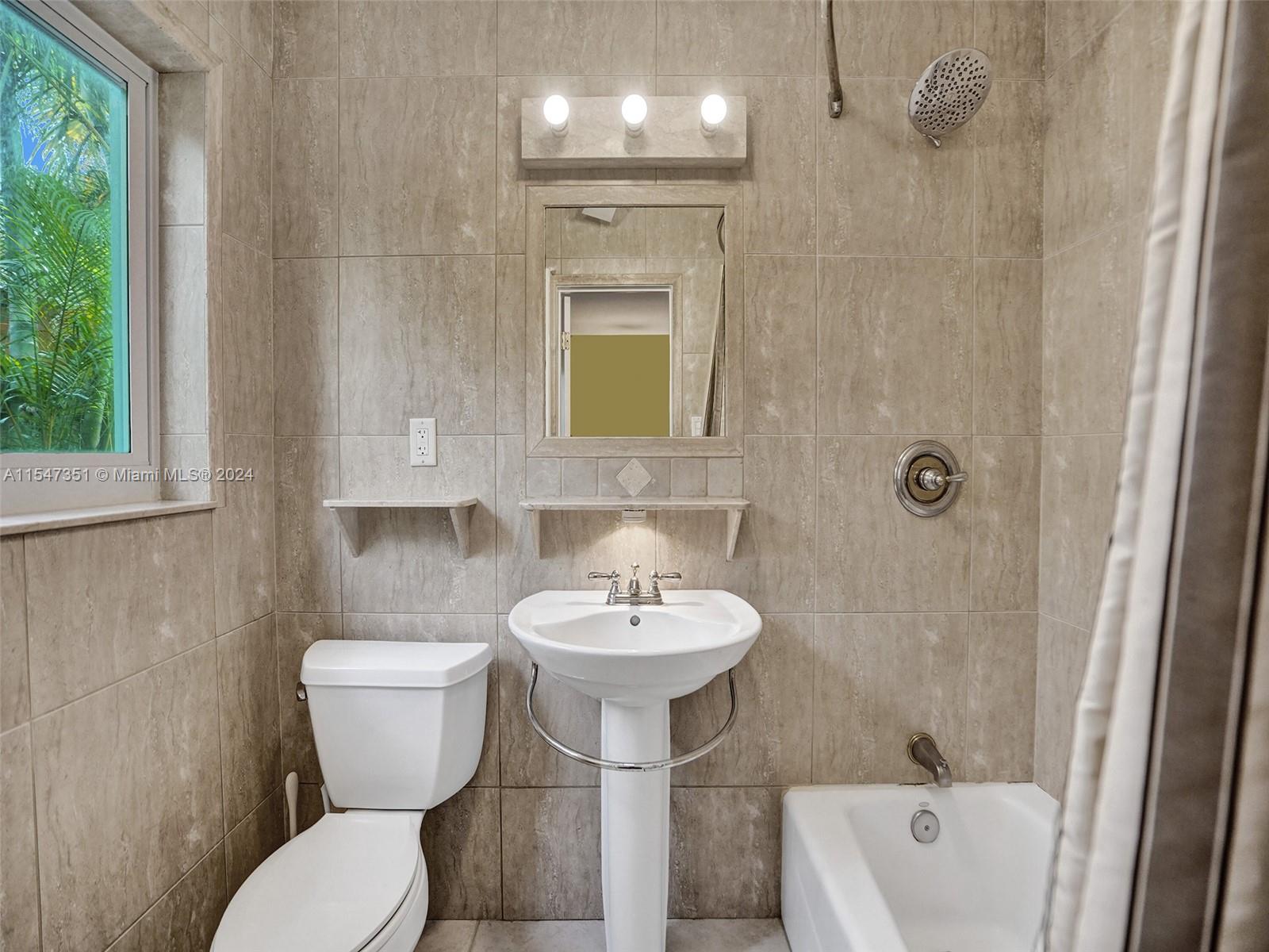 1806 20th St, Fort Lauderdale, FL, 33305 United States, 2 Bedrooms Bedrooms, ,2 BathroomsBathrooms,Residential,For Sale,20th St,A11547351