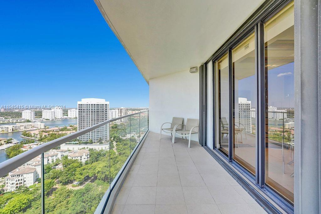 2800 Island Blvd, Aventura, FL, 33160 United States, 4 Bedrooms Bedrooms, ,6 BathroomsBathrooms,Residential,For Sale,Island Blvd,A11545415