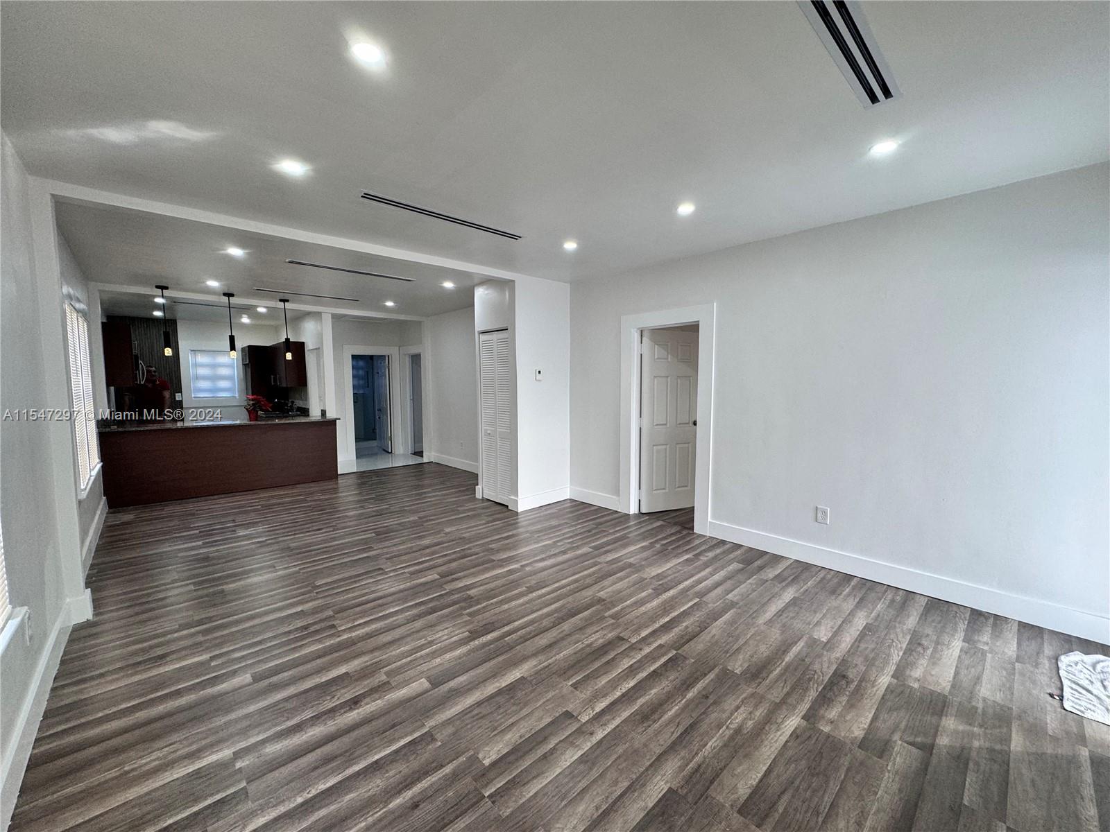 327 NW 23rd Ct, Miami, Florida 33125, 3 Bedrooms Bedrooms, ,1 BathroomBathrooms,Residential,For Sale,327 NW 23rd Ct,A11547297