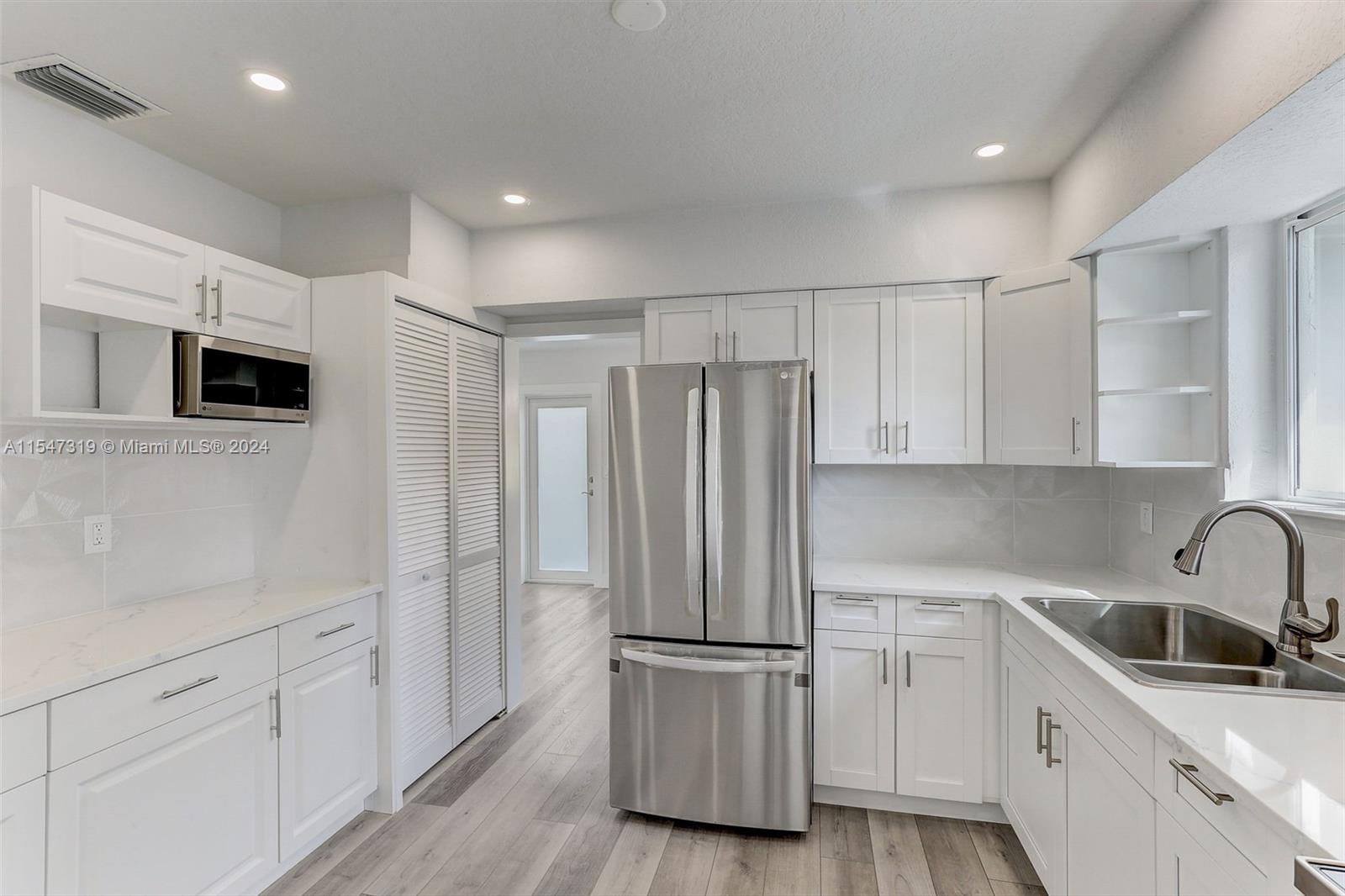 341 30th Ter, Fort Lauderdale, FL, 33312 United States, 3 Bedrooms Bedrooms, ,2 BathroomsBathrooms,Residential,For Sale,30th Ter,A11547319