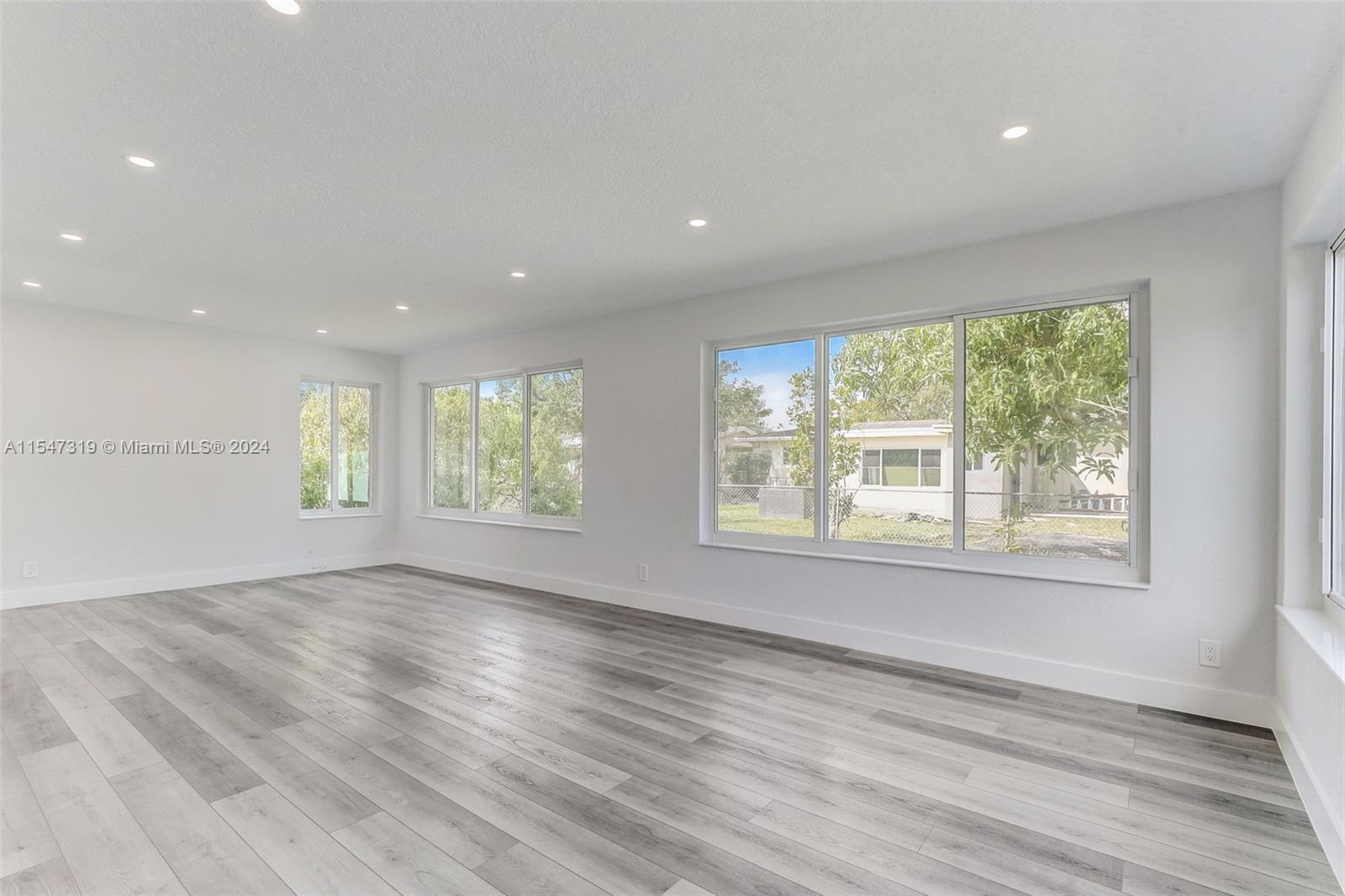 341 30th Ter, Fort Lauderdale, FL, 33312 United States, 3 Bedrooms Bedrooms, ,2 BathroomsBathrooms,Residential,For Sale,30th Ter,A11547319