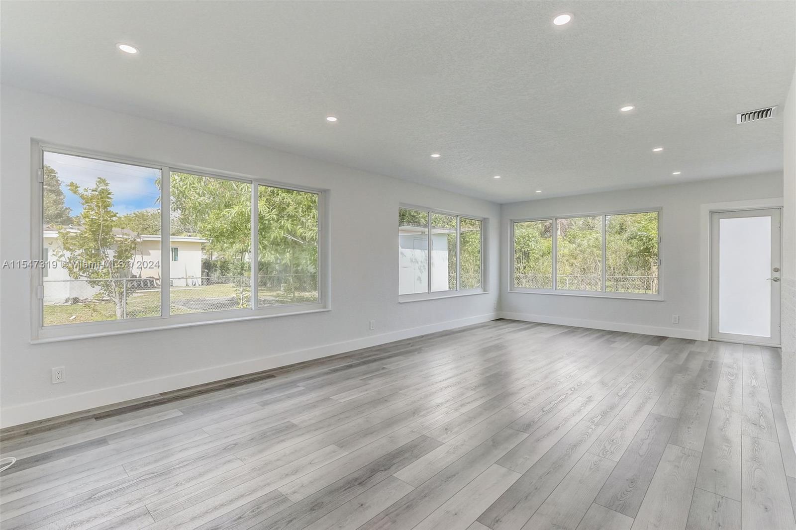 341 30th Ter, Fort Lauderdale, FL, 33312 United States, 3 Bedrooms Bedrooms, ,2 BathroomsBathrooms,Residential,For Sale,30th Ter,A11547319