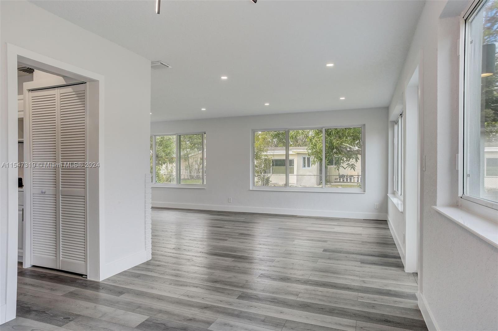 341 30th Ter, Fort Lauderdale, FL, 33312 United States, 3 Bedrooms Bedrooms, ,2 BathroomsBathrooms,Residential,For Sale,30th Ter,A11547319