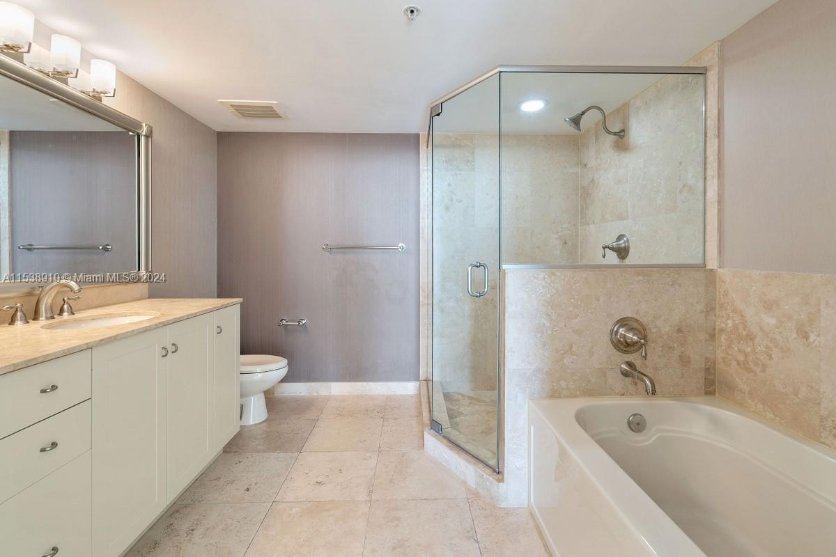 3232 SW 22nd St 1701, Miami, Florida 33145, 3 Bedrooms Bedrooms, ,3 BathroomsBathrooms,Residentiallease,For Rent,3232 SW 22nd St 1701,A11538910