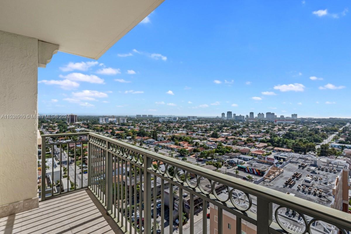 3232 SW 22nd St 1701, Miami, Florida 33145, 3 Bedrooms Bedrooms, ,3 BathroomsBathrooms,Residentiallease,For Rent,3232 SW 22nd St 1701,A11538910