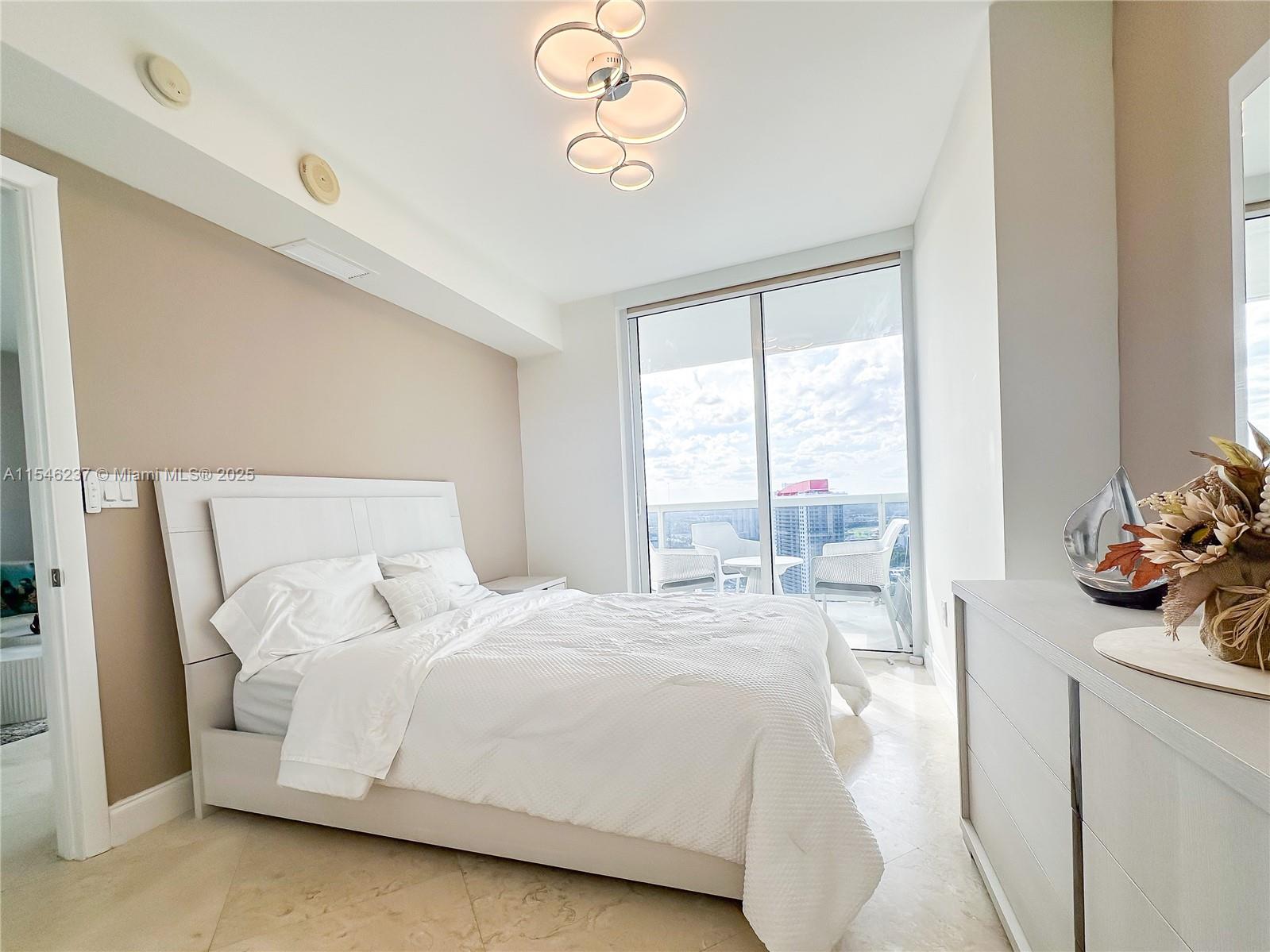 1850 S Ocean Dr 3308, Hallandale Beach, Florida 33009, 4 Bedrooms Bedrooms, ,3 BathroomsBathrooms,Residentiallease,For Rent,1850 S Ocean Dr 3308,A11546237