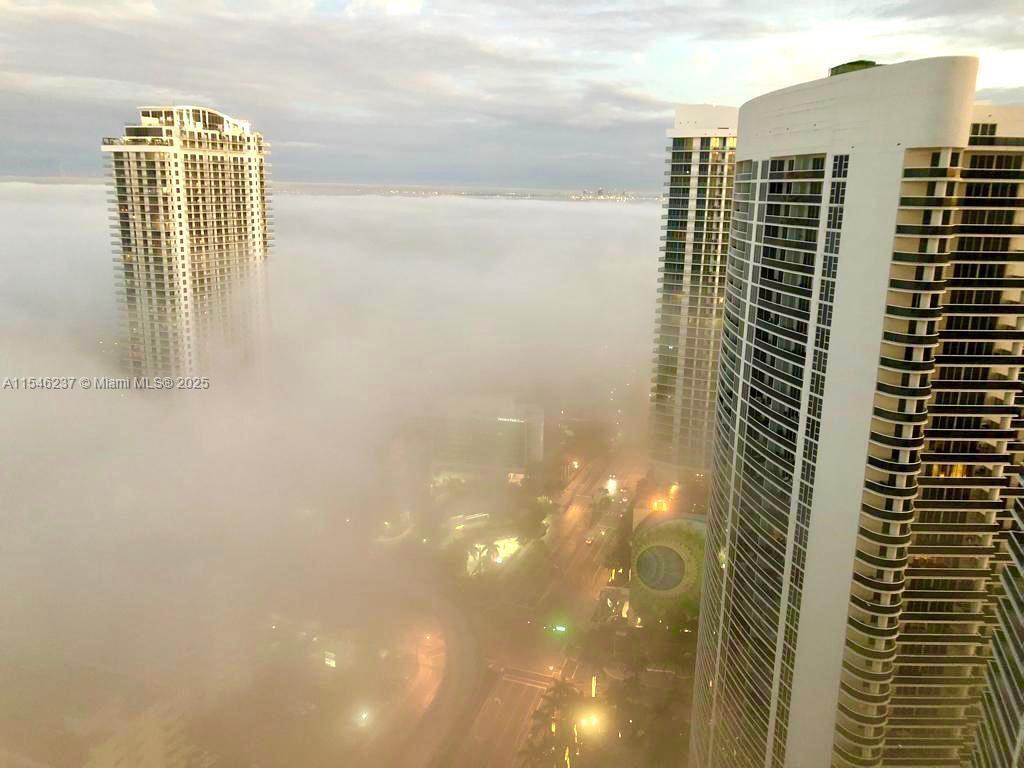 1850 S Ocean Dr 3308, Hallandale Beach, Florida 33009, 4 Bedrooms Bedrooms, ,3 BathroomsBathrooms,Residentiallease,For Rent,1850 S Ocean Dr 3308,A11546237