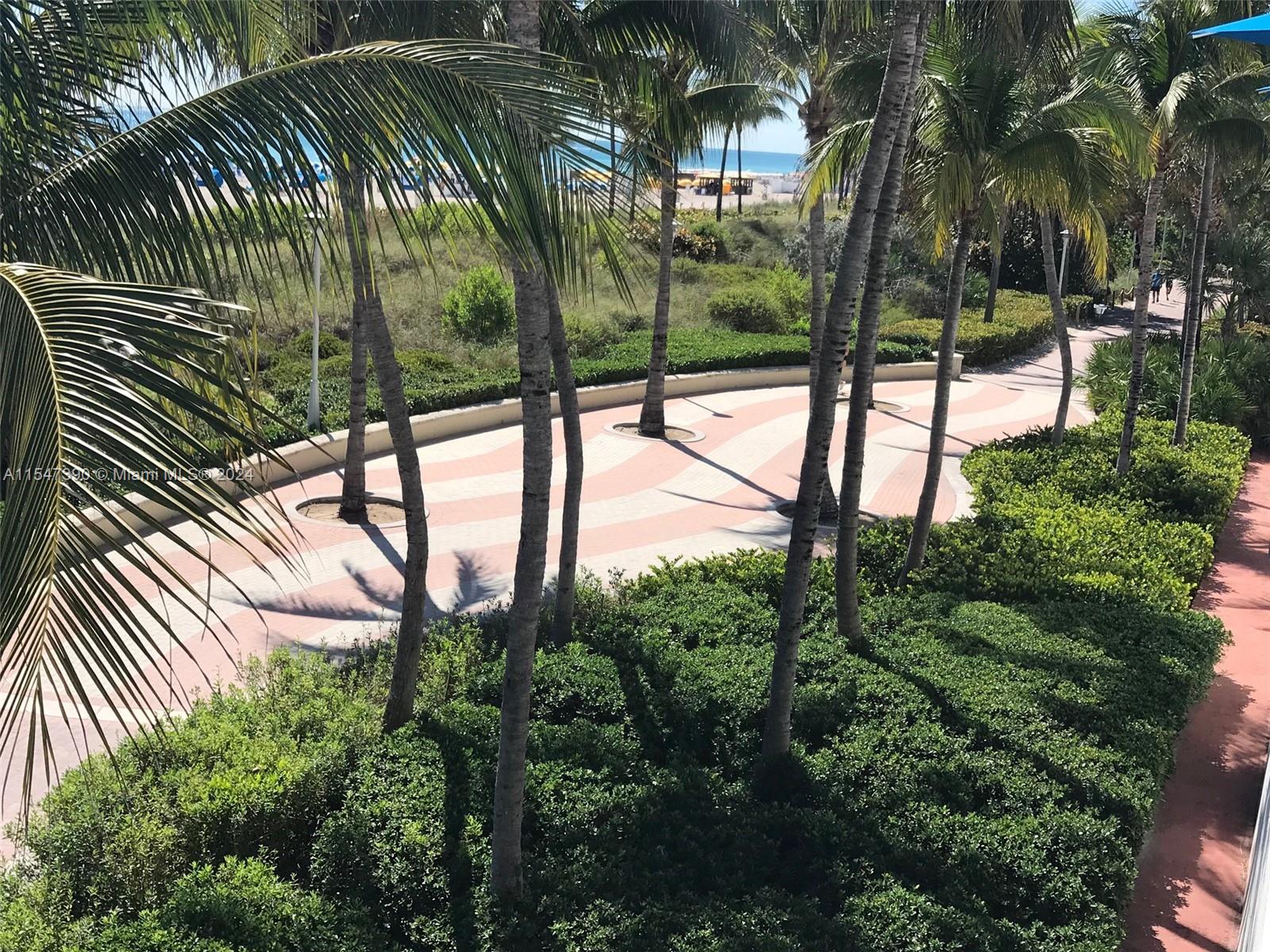 100 Lincoln Rd 1126, Miami Beach, Florida 33139, 1 Bedroom Bedrooms, ,1 BathroomBathrooms,Residential,For Sale,100 Lincoln Rd 1126,A11547390