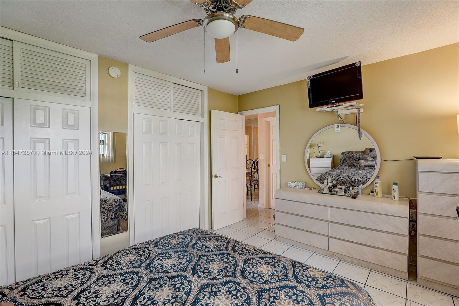 16801 NE 13th Ave 108, Miami, Florida 33162, 1 Bedroom Bedrooms, ,1 BathroomBathrooms,Residential,For Sale,16801 NE 13th Ave 108,A11547387