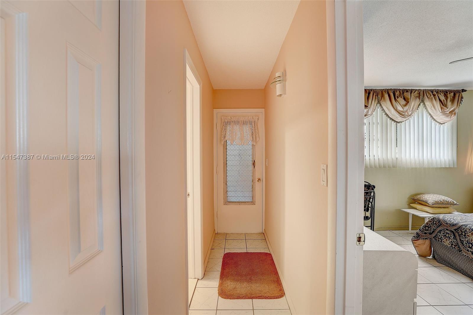 16801 NE 13th Ave 108, Miami, Florida 33162, 1 Bedroom Bedrooms, ,1 BathroomBathrooms,Residential,For Sale,16801 NE 13th Ave 108,A11547387