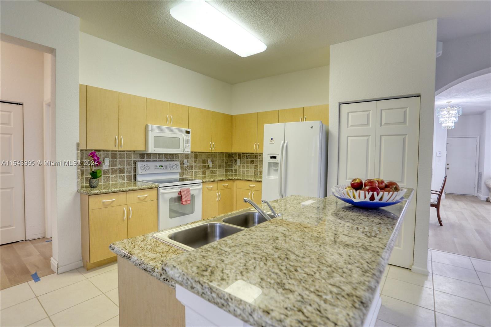 13151 SW 45th Dr, Miramar, Florida 33027, 6 Bedrooms Bedrooms, ,3 BathroomsBathrooms,Residential,For Sale,13151 SW 45th Dr,A11543399