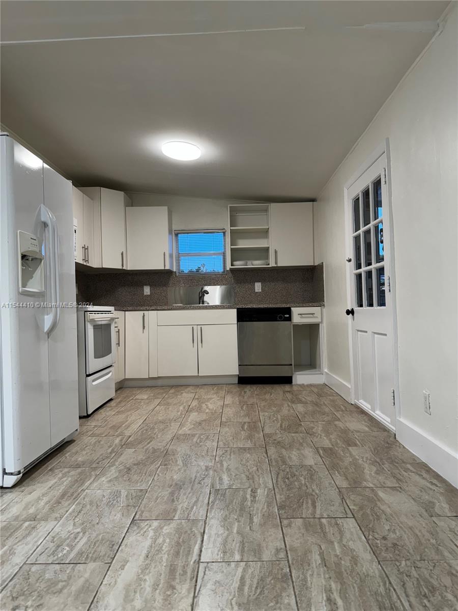 9780 SW 48th St, Miami, Florida 33165, 3 Bedrooms Bedrooms, ,1 BathroomBathrooms,Residential,For Sale,9780 SW 48th St,A11544410