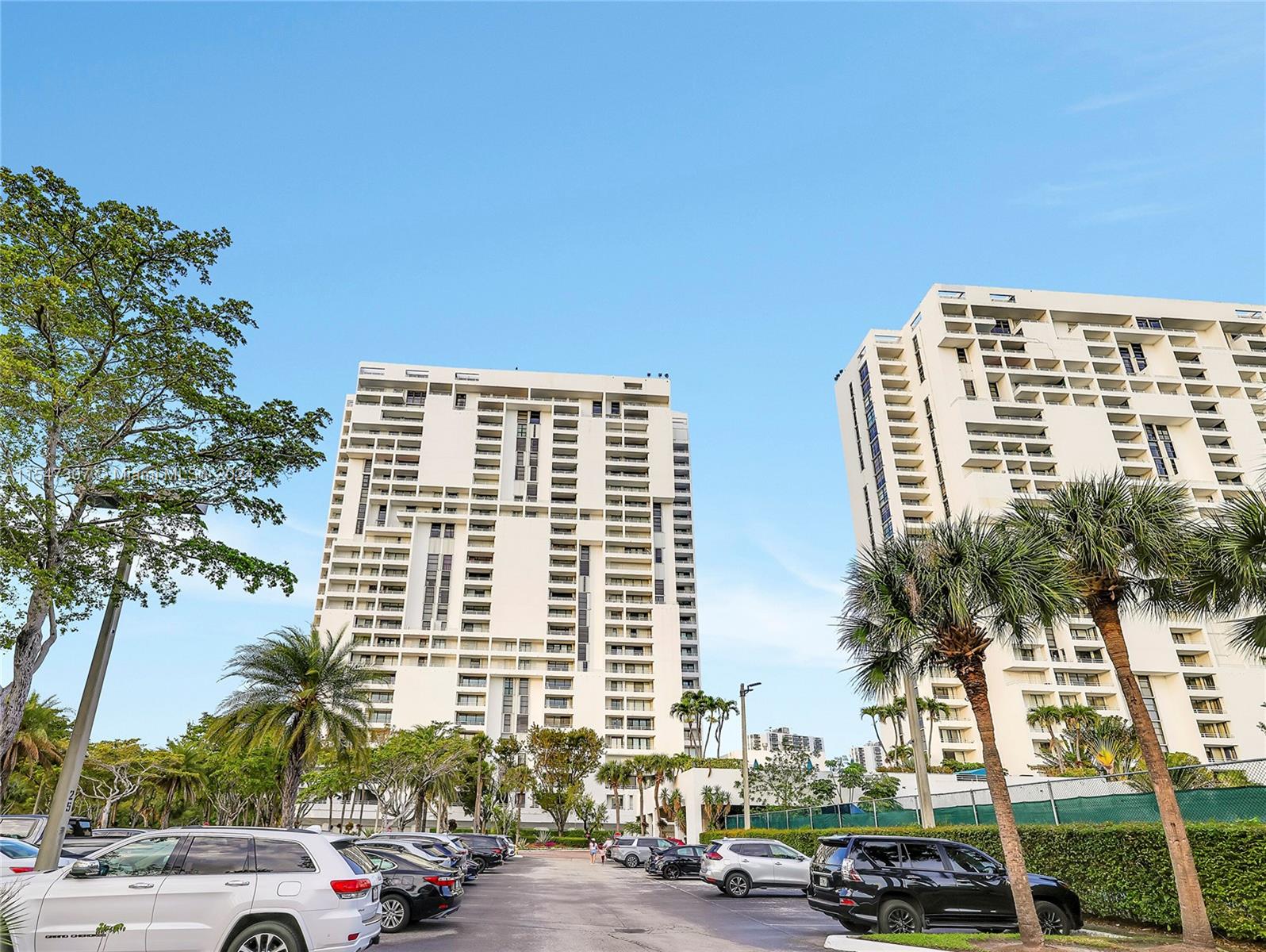 20225 34th Ct, Aventura, FL, 33180 United States, 2 Bedrooms Bedrooms, ,2 BathroomsBathrooms,Residential,For Sale,34th Ct,A11547307