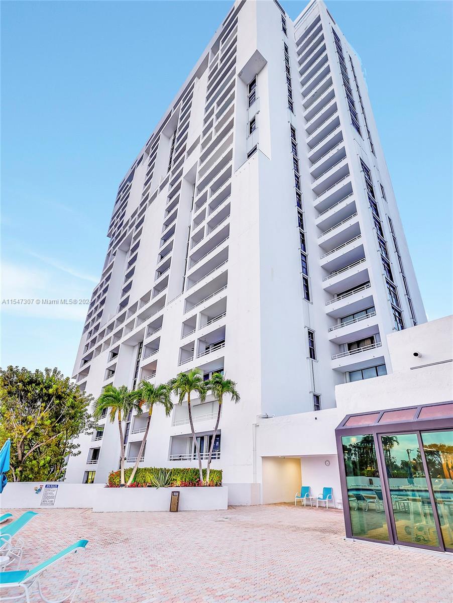 20225 34th Ct, Aventura, FL, 33180 United States, 2 Bedrooms Bedrooms, ,2 BathroomsBathrooms,Residential,For Sale,34th Ct,A11547307