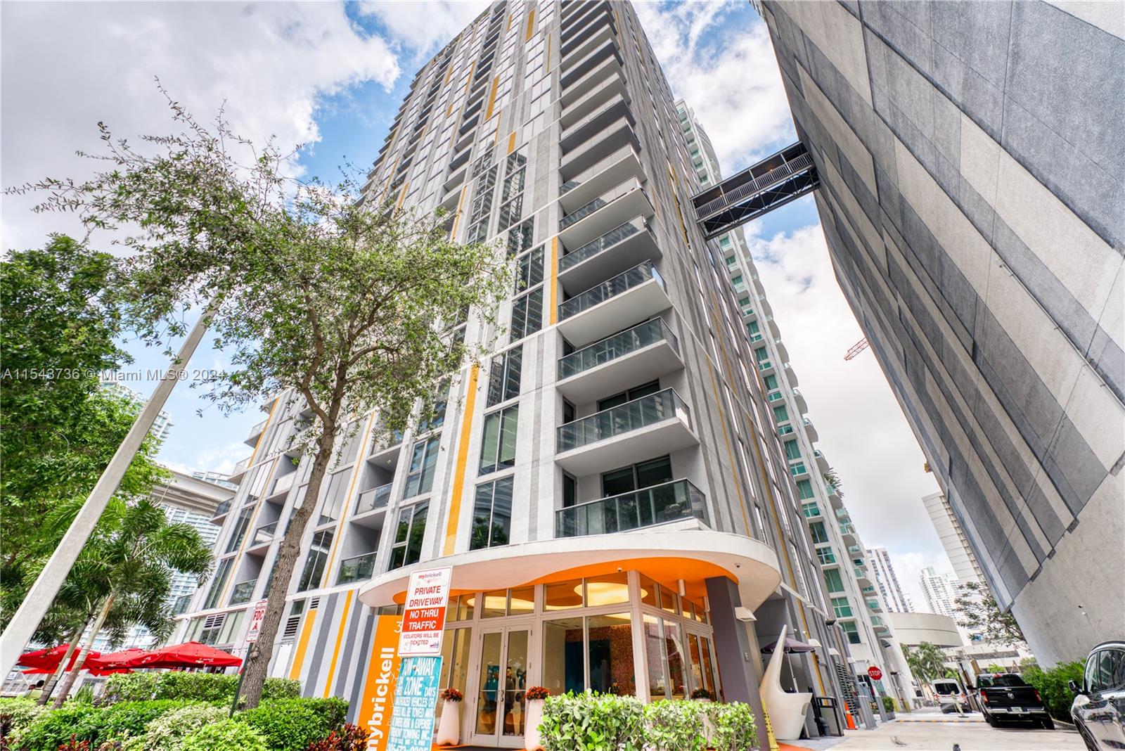 31 SE 6th St 1102, Miami, Florida 33131, 2 Bedrooms Bedrooms, ,2 BathroomsBathrooms,Residential,For Sale,31 SE 6th St 1102,A11543736