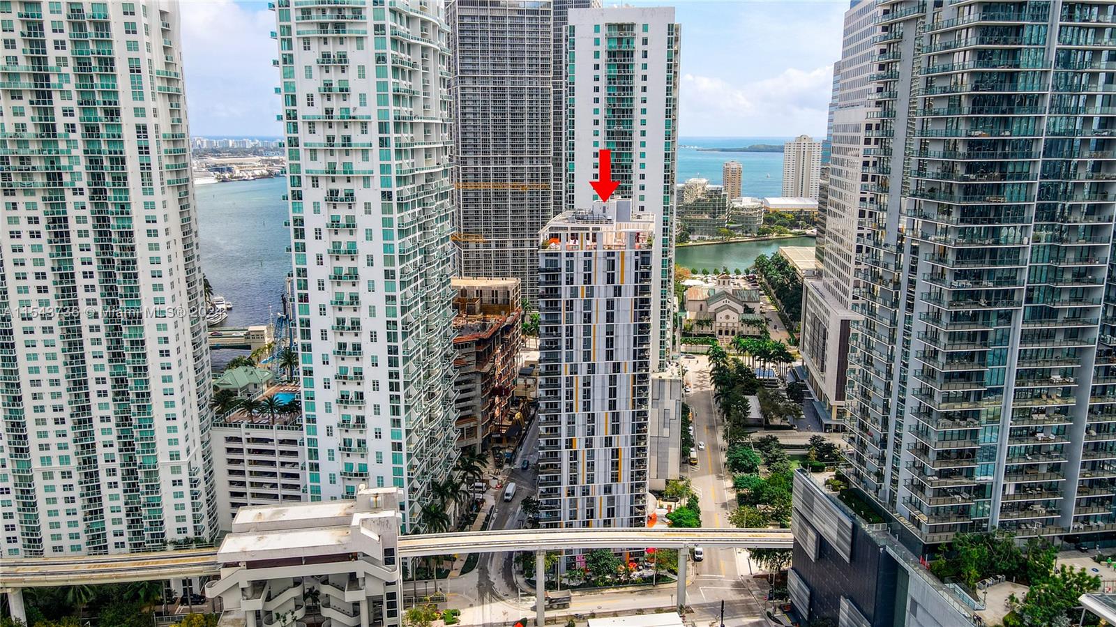 31 SE 6th St 1102, Miami, Florida 33131, 2 Bedrooms Bedrooms, ,2 BathroomsBathrooms,Residential,For Sale,31 SE 6th St 1102,A11543736