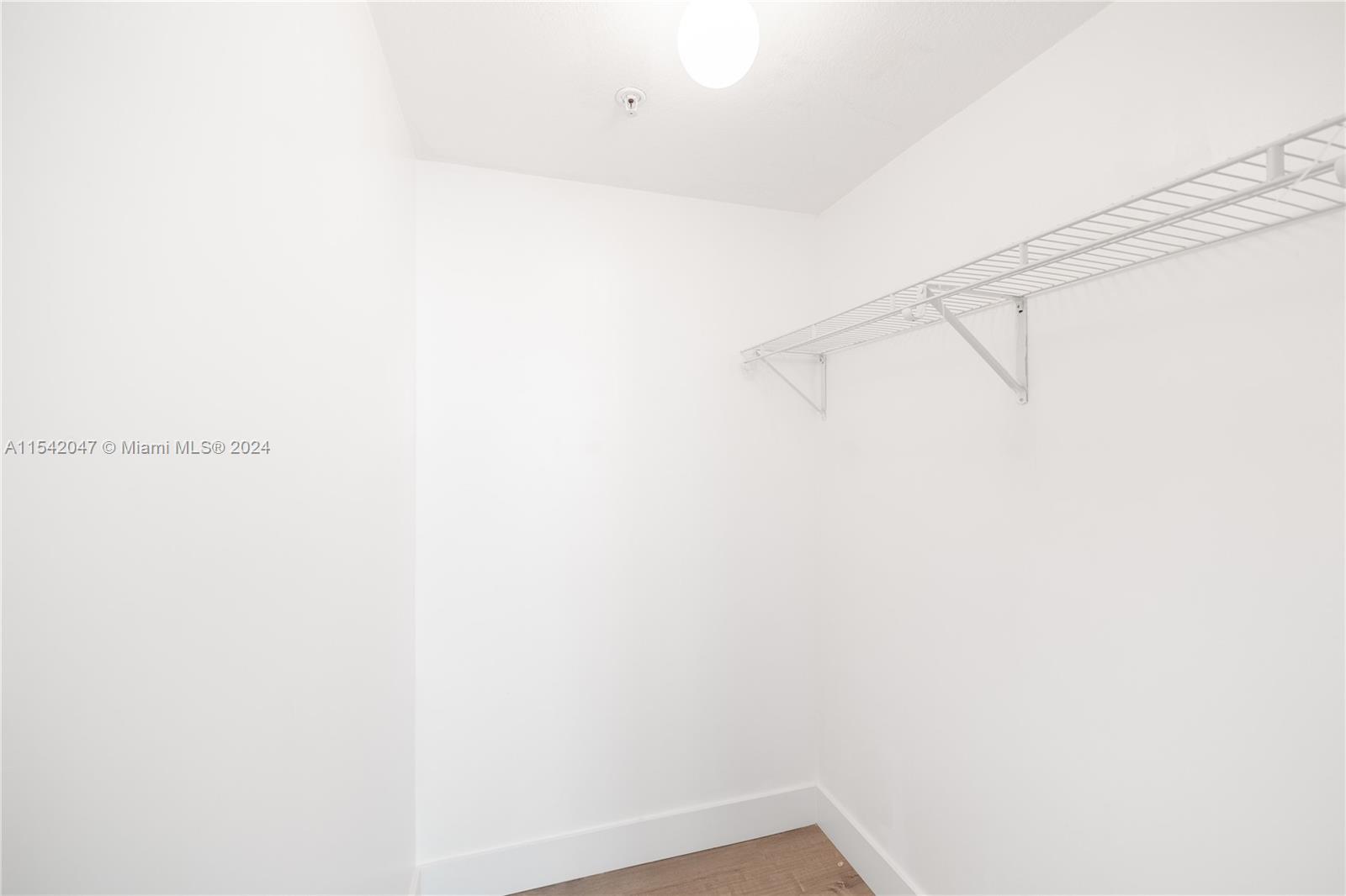 170 SE 14th St 2204, Miami, Florida 33131, 2 Bedrooms Bedrooms, ,2 BathroomsBathrooms,Residentiallease,For Rent,170 SE 14th St 2204,A11542047